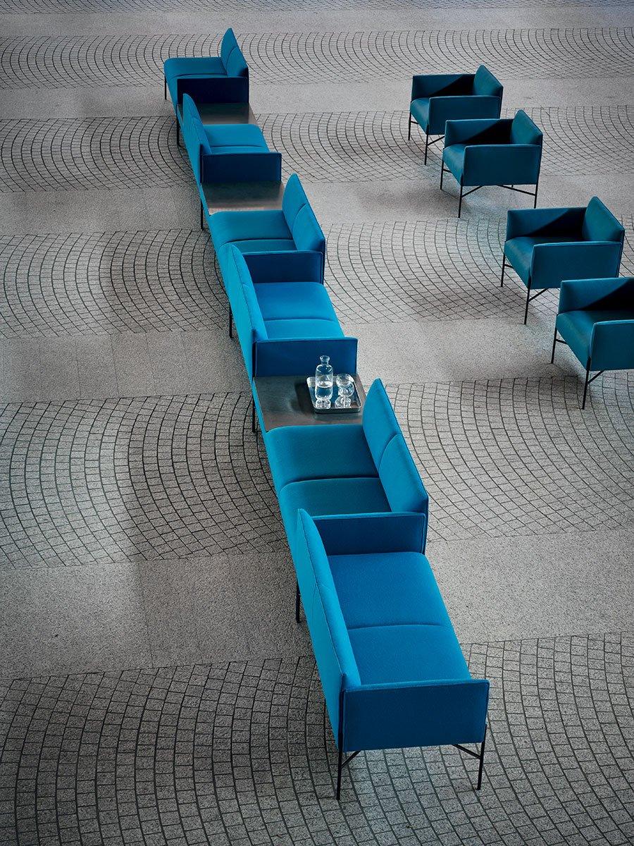 https://a.1stdibscdn.com/tacchini-chill-out-armchair-designed-by-gordon-guillaumier-for-sale-picture-6/f_44652/f_216323821606845873290/71116_master.jpg