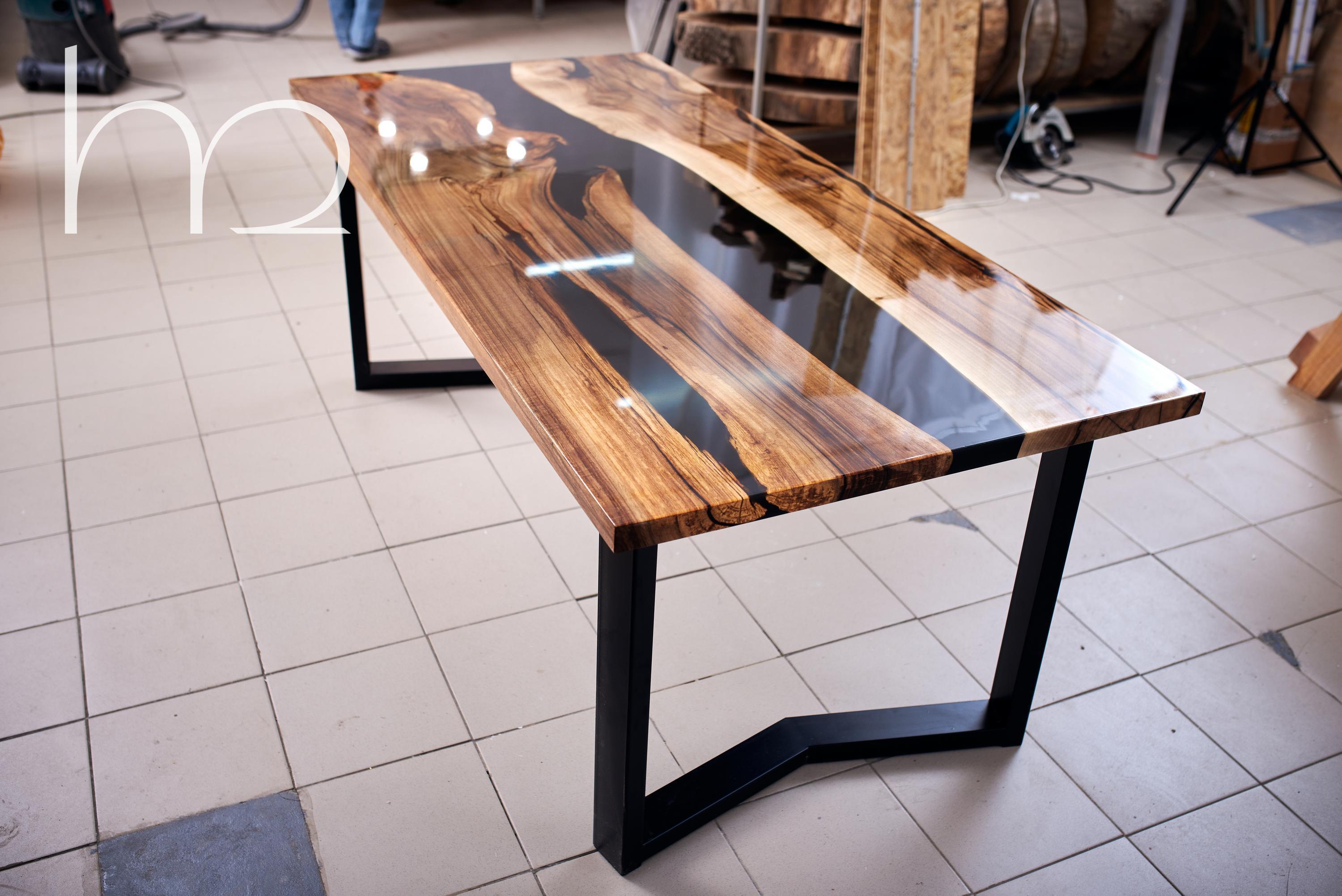 https://a.1stdibscdn.com/sorrow-dining-table-for-sale-picture-2/f_87342/f_344203721684866059976/750_3320_compressed_master.jpg