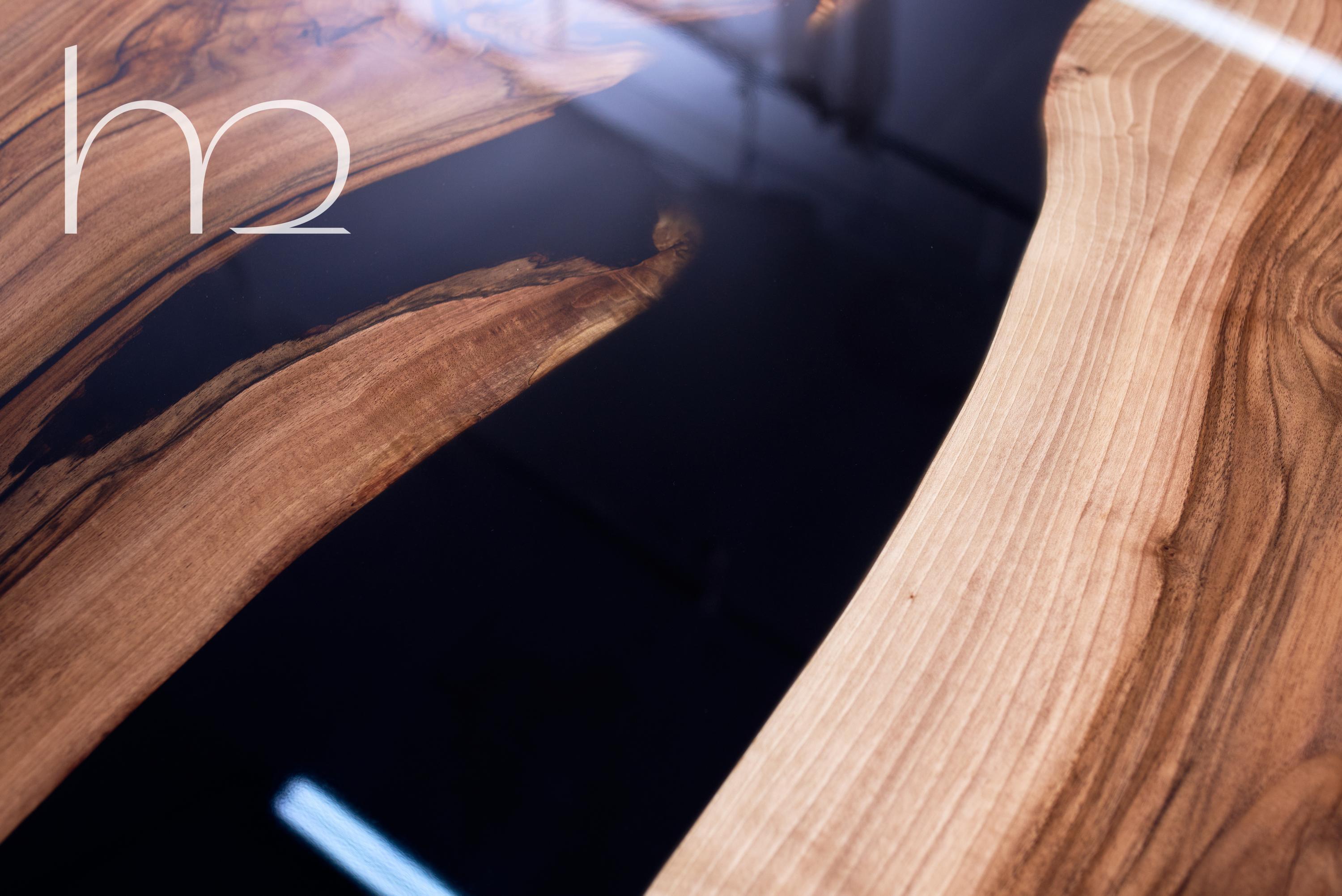 https://a.1stdibscdn.com/sorrow-dining-table-for-sale-picture-5/f_87342/f_344203721684866060213/750_3328_compressed_master.jpg