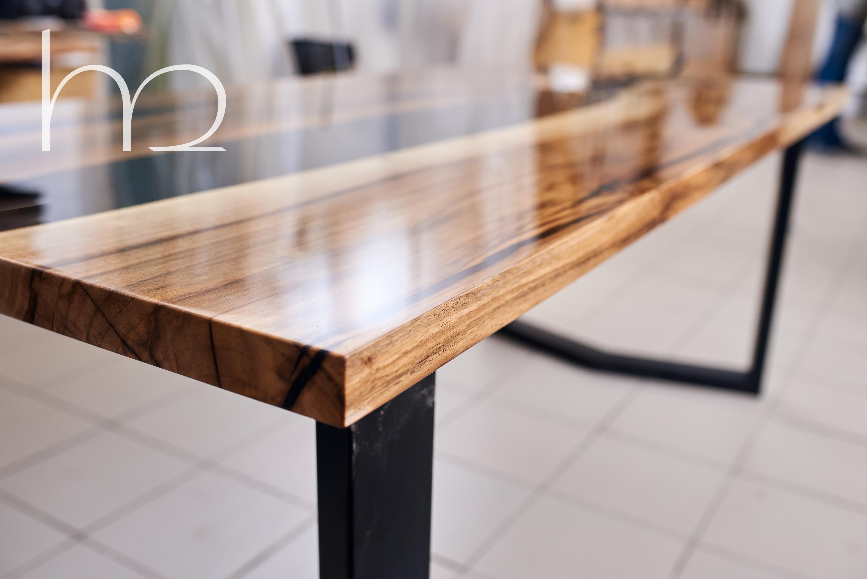 https://a.1stdibscdn.com/sorrow-dining-table-for-sale-picture-6/f_87342/f_344203721684866060153/750_3330_compressed_master.jpg