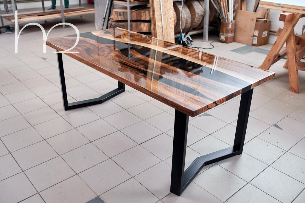 https://a.1stdibscdn.com/sorrow-dining-table-for-sale-picture-10/f_87342/f_344203721684866061499/750_3339_compressed_master.jpg