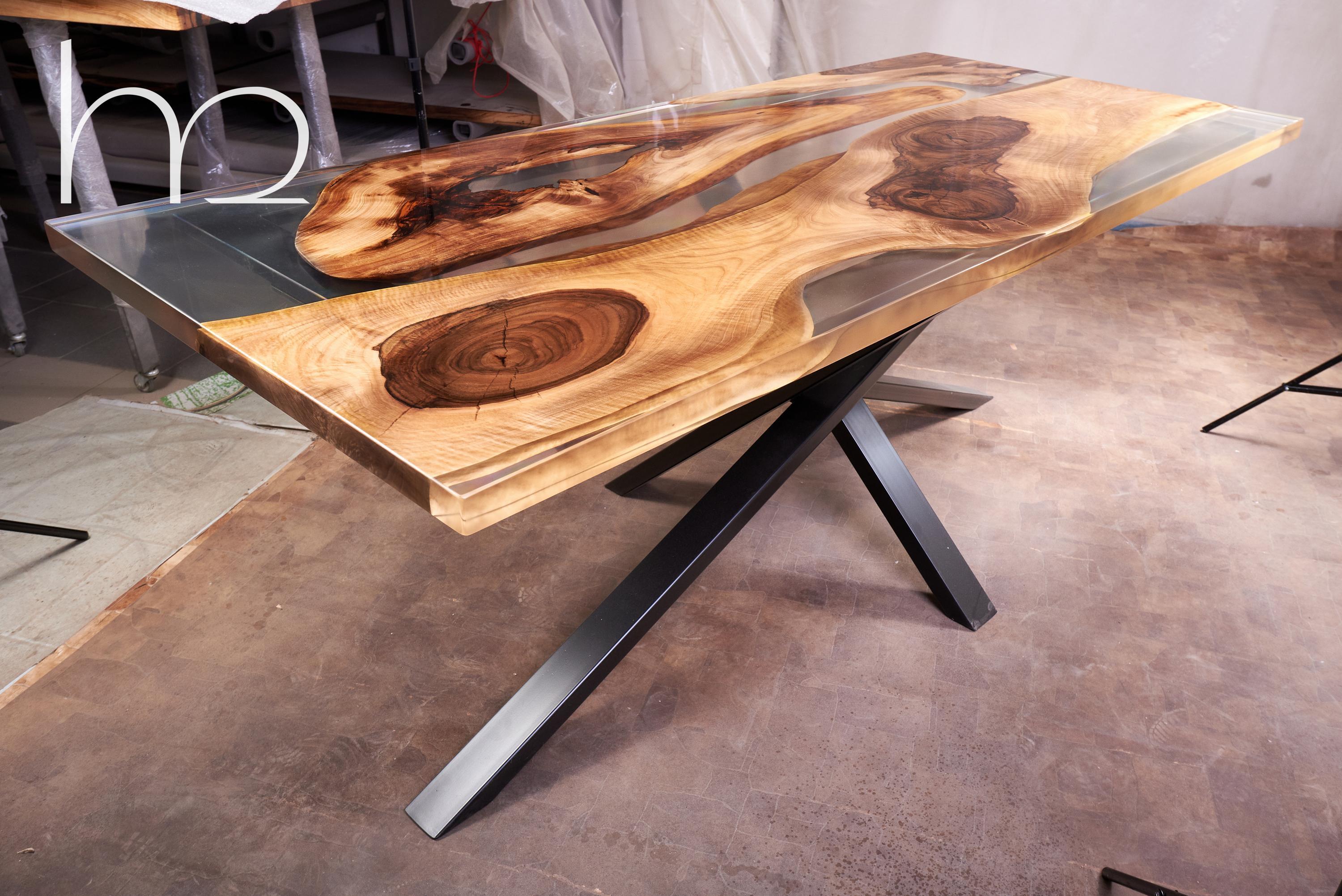 https://a.1stdibscdn.com/the-perfect-walnut-dining-table-for-sale-picture-3/f_87342/f_343830721684659129008/750_7817_compressed_master.jpg