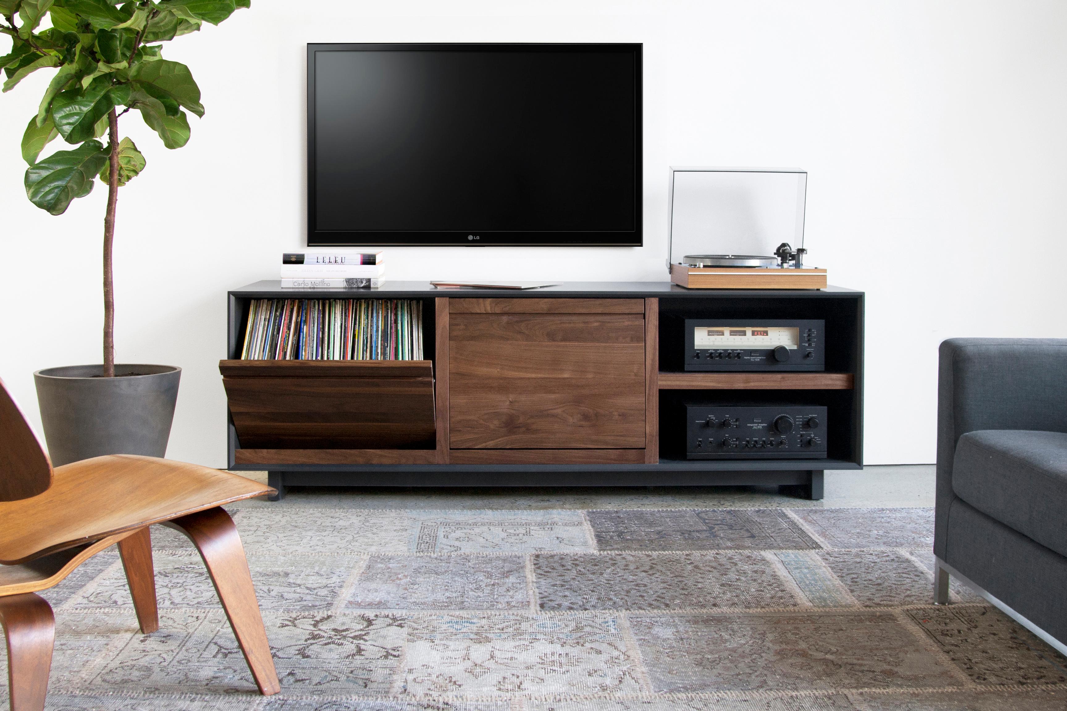 https://a.1stdibscdn.com/modern-lp-media-console-entertainment-cabinet-for-sale-picture-6/f_27523/f_77631831566312078081/76_Inch_album_with_shelves_master.jpg