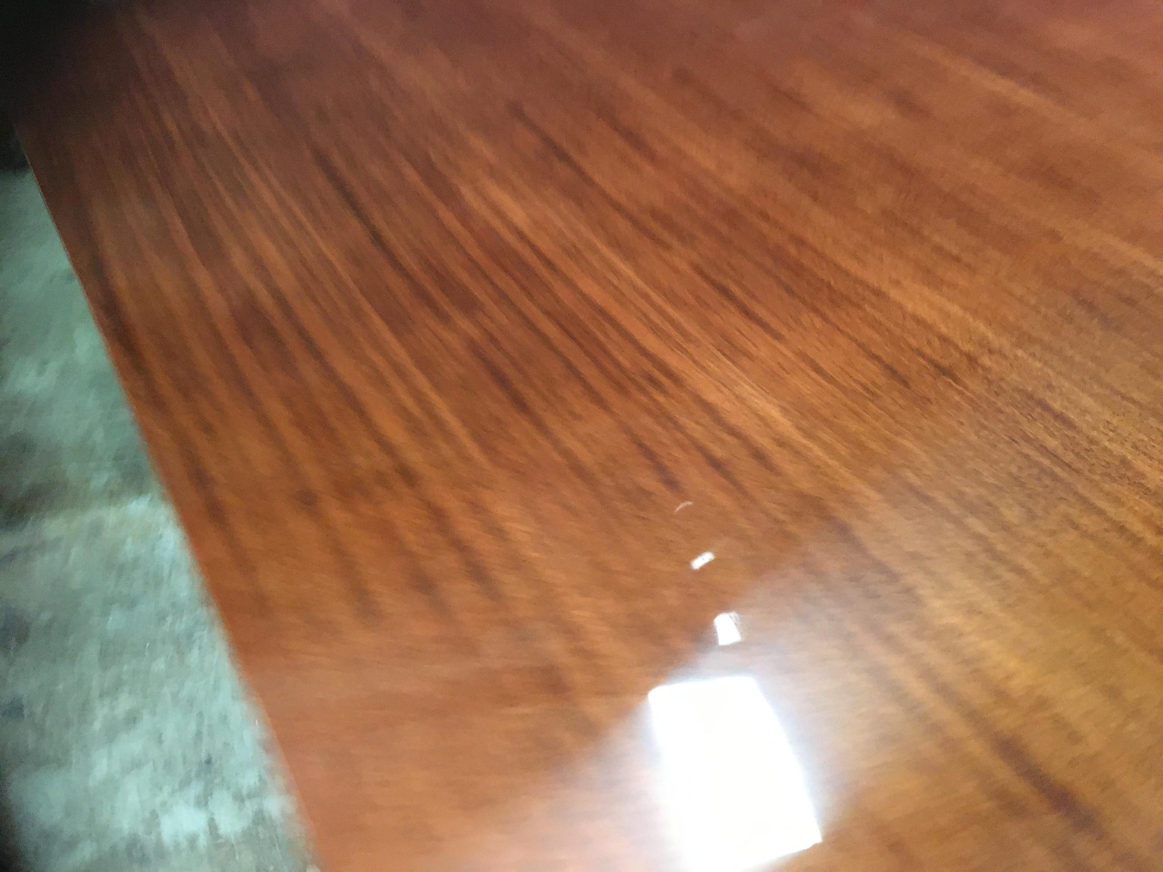 https://a.1stdibscdn.com/custom-ribbon-mahogany-georgian-style-dining-table-by-leighton-hall-for-sale-picture-4/f_44162/f_171923811576074110042/7C1E8987_DBB8_4F4D_A675_9564F3A6C690_master.jpeg
