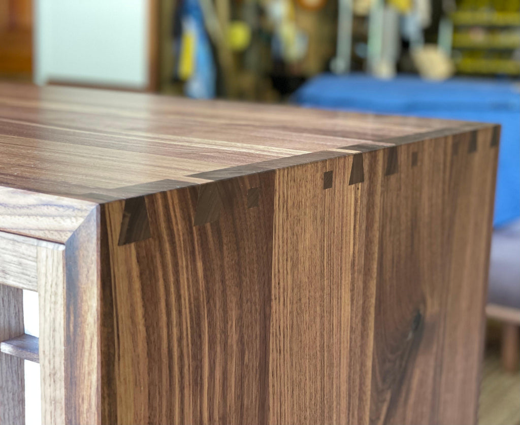 https://a.1stdibscdn.com/walnut-media-cabinet-room-divider-with-shoji-doors-for-sale-picture-4/f_45782/f_291309321655341948201/7CF3E232_2D4B_4430_96A5_A5F3B7ADD7EA_master.jpeg