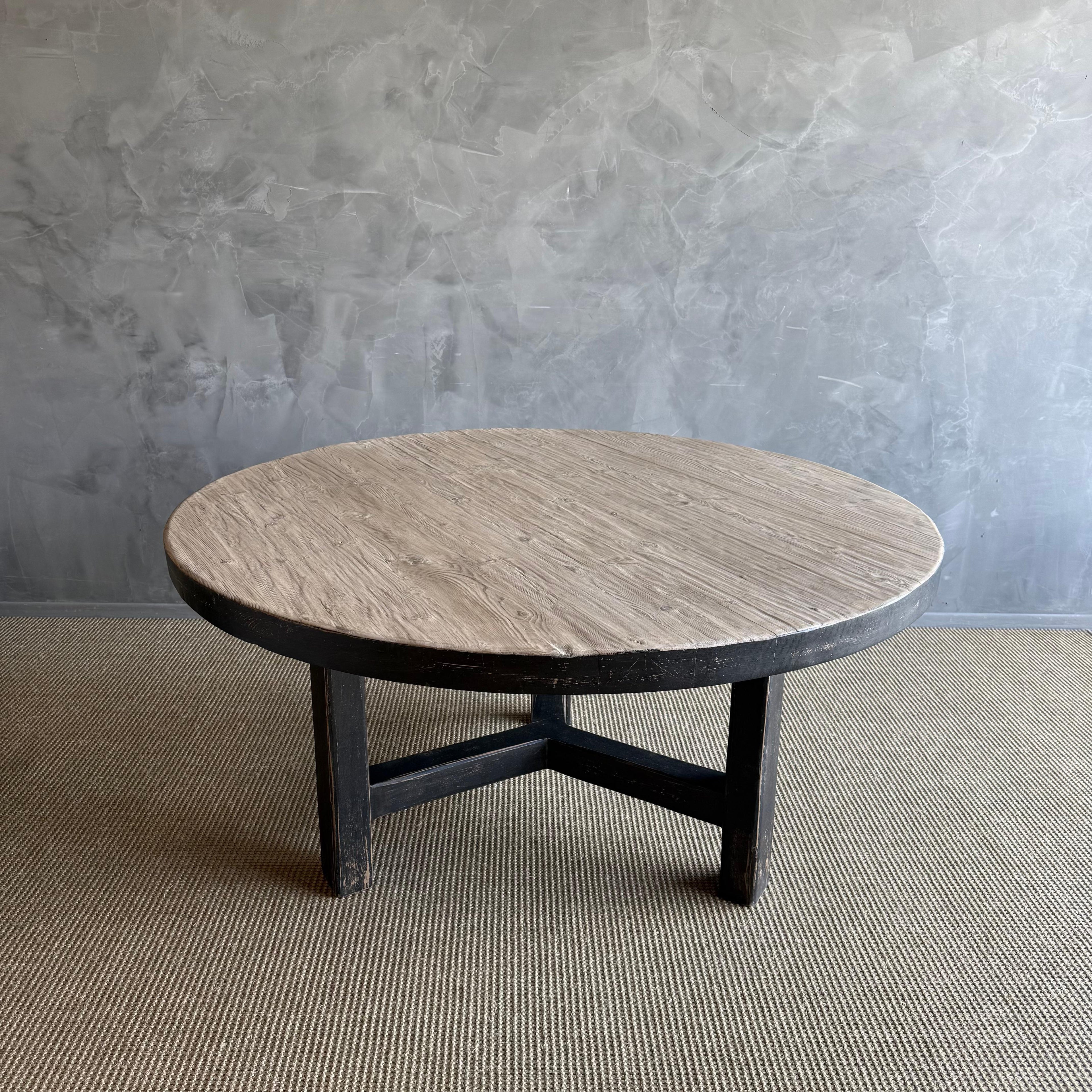 https://a.1stdibscdn.com/reclaimed-pine-wood-60-round-dining-table-with-black-painted-finish-for-sale-picture-8/f_18223/f_459068621752701223767/7L_15_10_master.jpg