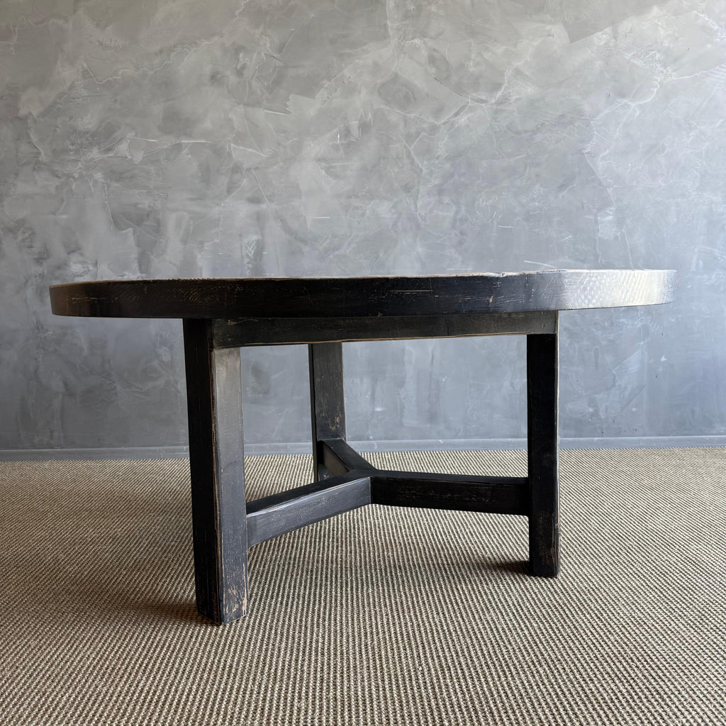 https://a.1stdibscdn.com/reclaimed-pine-wood-60-round-dining-table-with-black-painted-finish-for-sale-picture-4/f_18223/f_459068621752701216344/7L_15_6_master.jpg