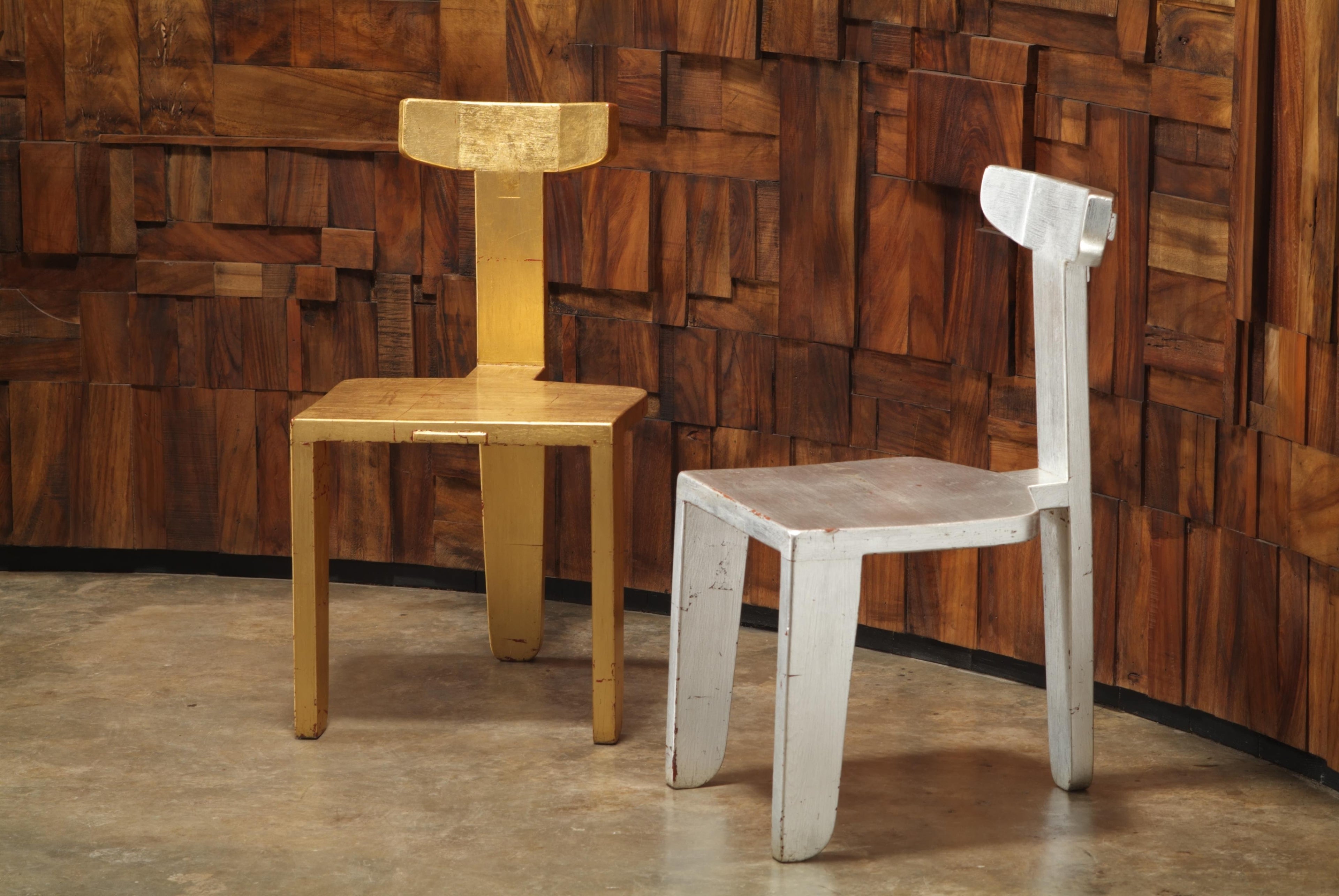 https://a.1stdibscdn.com/laredo-gold-leaf-chair-3-legged-contemporary-design-w-traditional-joinery-for-sale-picture-6/f_26773/f_195411621592531252618/7_2007_016_master.jpg