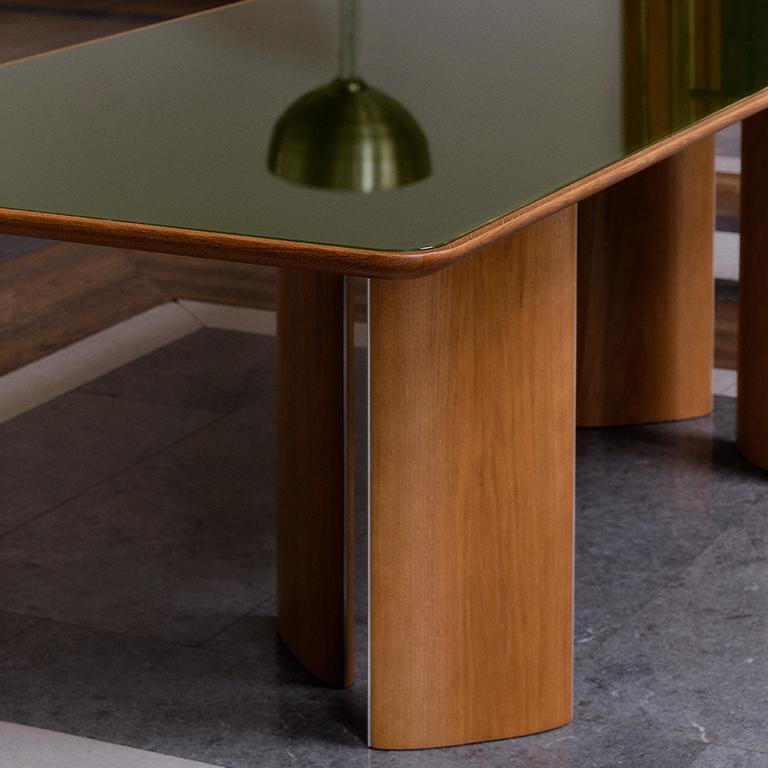 https://a.1stdibscdn.com/lacquered-glass-and-honey-oak-wood-dining-table-by-tatjana-von-stein-france-for-sale-picture-6/f_89372/f_357037721692177489967/7_master.jpg