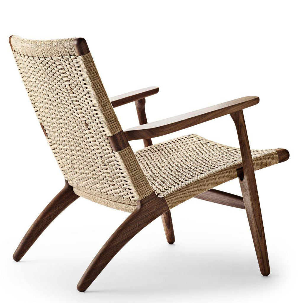 https://a.1stdibscdn.com/hans-j-wegner-ch25-chair-in-walnut-oil-papercord-for-carl-hansen-son-for-sale-picture-6/f_14472/f_316522321670534986599/7_master.jpg