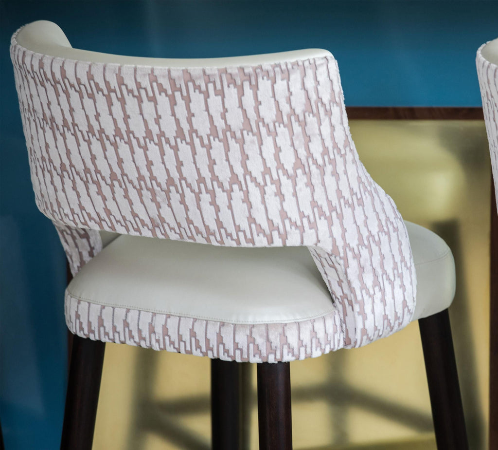 https://a.1stdibscdn.com/modern-armless-bar-or-counter-stool-with-relaxed-backrest-for-sale-picture-7/f_21233/f_218850421608569085305/7_master.jpg