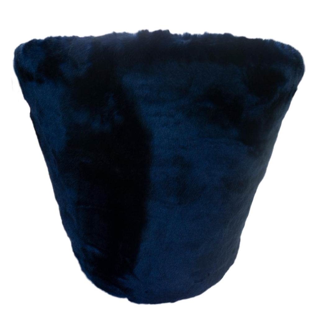 https://a.1stdibscdn.com/modern-winged-swivel-chair-with-pink-cut-velvet-and-cobalt-faux-fur-for-sale-picture-7/f_21233/f_223742321612286701278/7_master.jpg