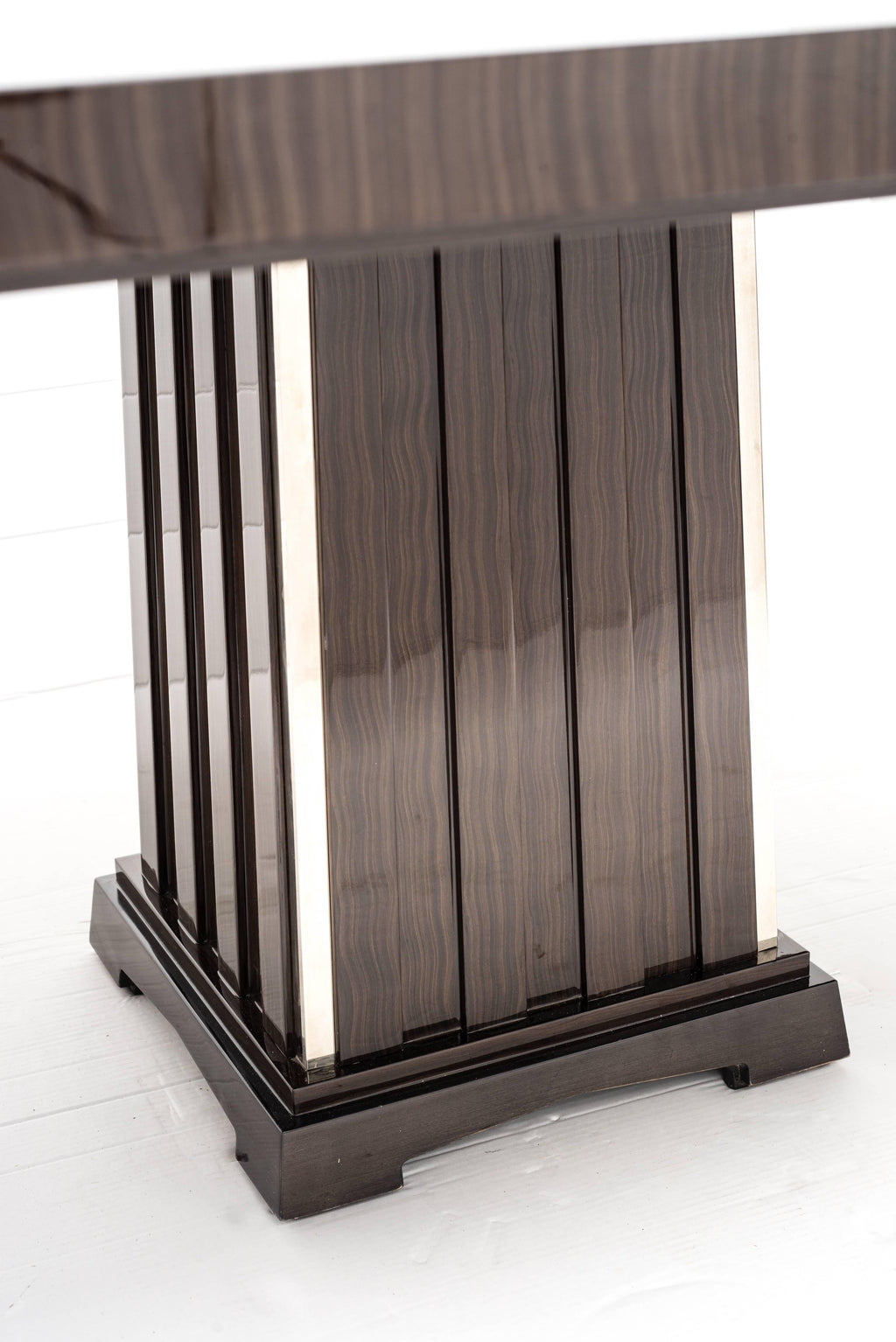 https://a.1stdibscdn.com/art-deco-style-important-dining-room-table-veneer-wood-top-and-chrome-inserts-for-sale-picture-5/f_9859/f_207354321601055003004/7_master.jpg