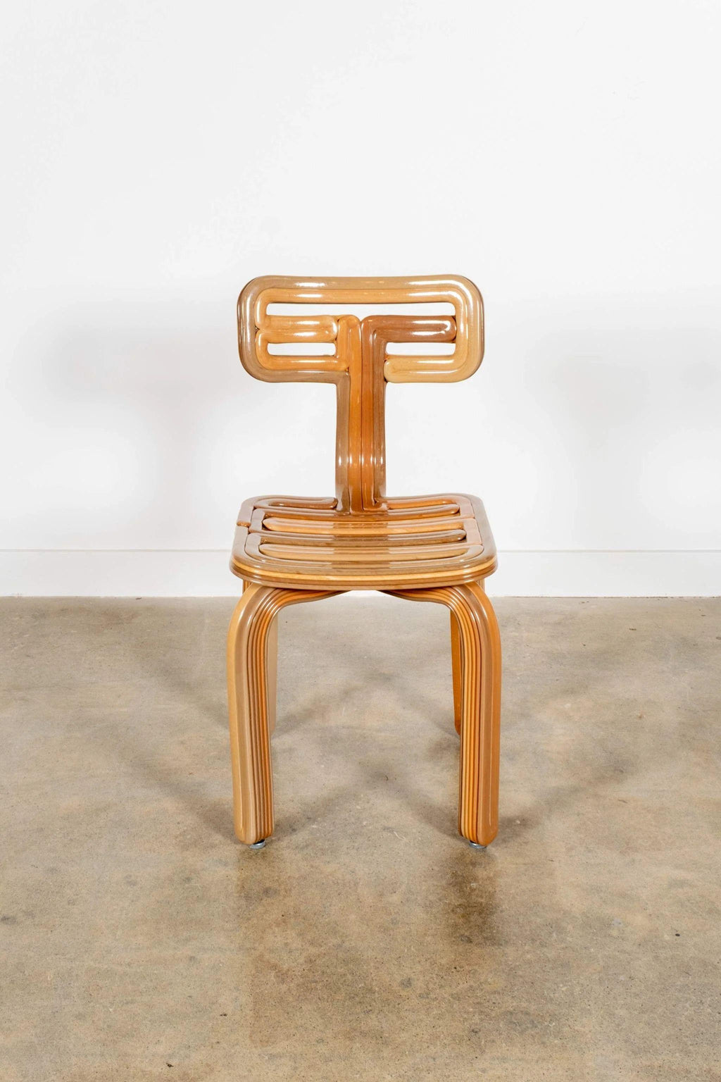 https://a.1stdibscdn.com/kooij-chubby-chair-in-tannin-by-dirk-van-der-kooij-for-sale-picture-3/f_105062/f_469214121759539464410/7_master.jpg
