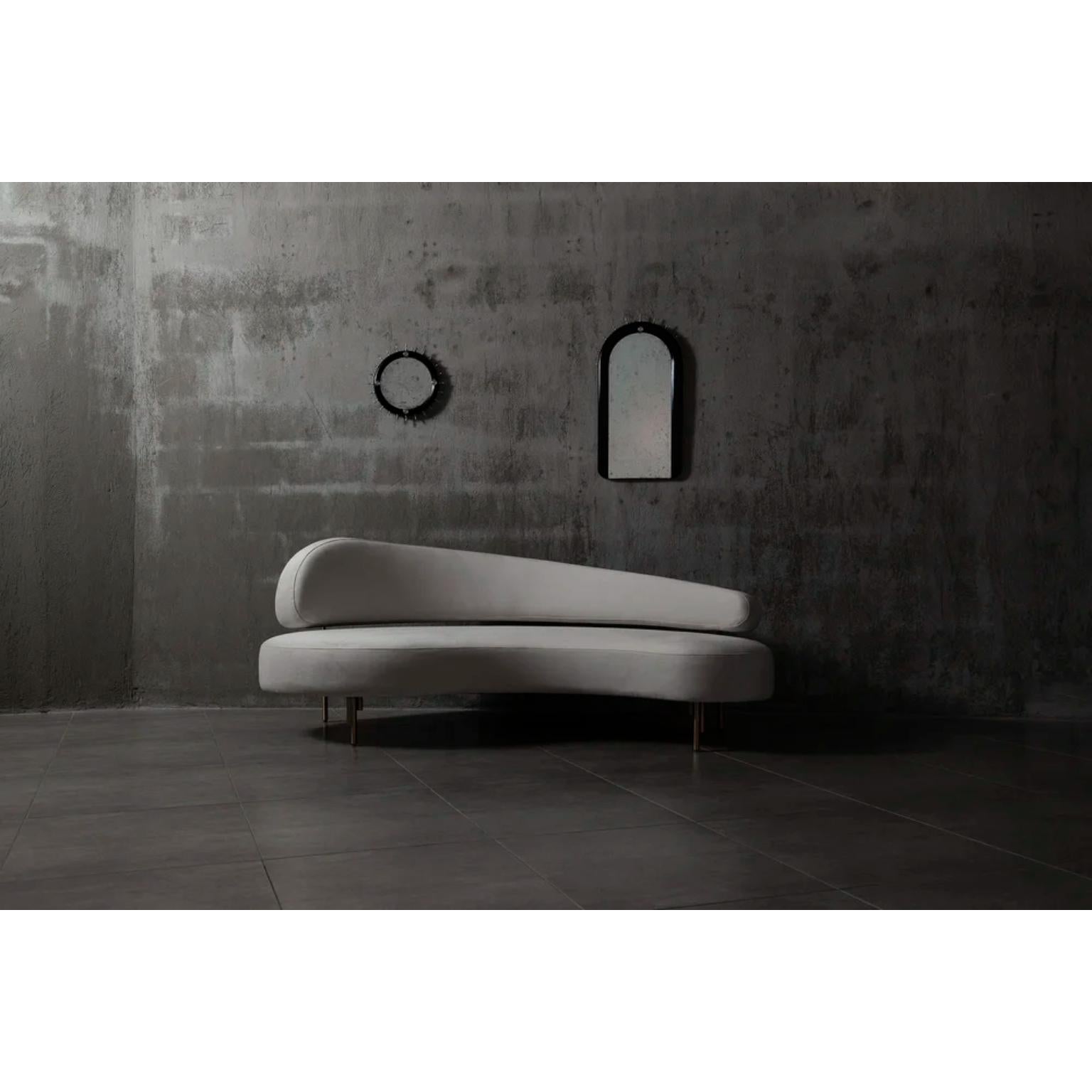 https://a.1stdibscdn.com/sitiera-3-seater-sofa-in-ivory-velvet-upholstery-aged-brass-by-estudio-andean-for-sale-picture-8/f_12192/f_468701121759247435949/7_master.jpg