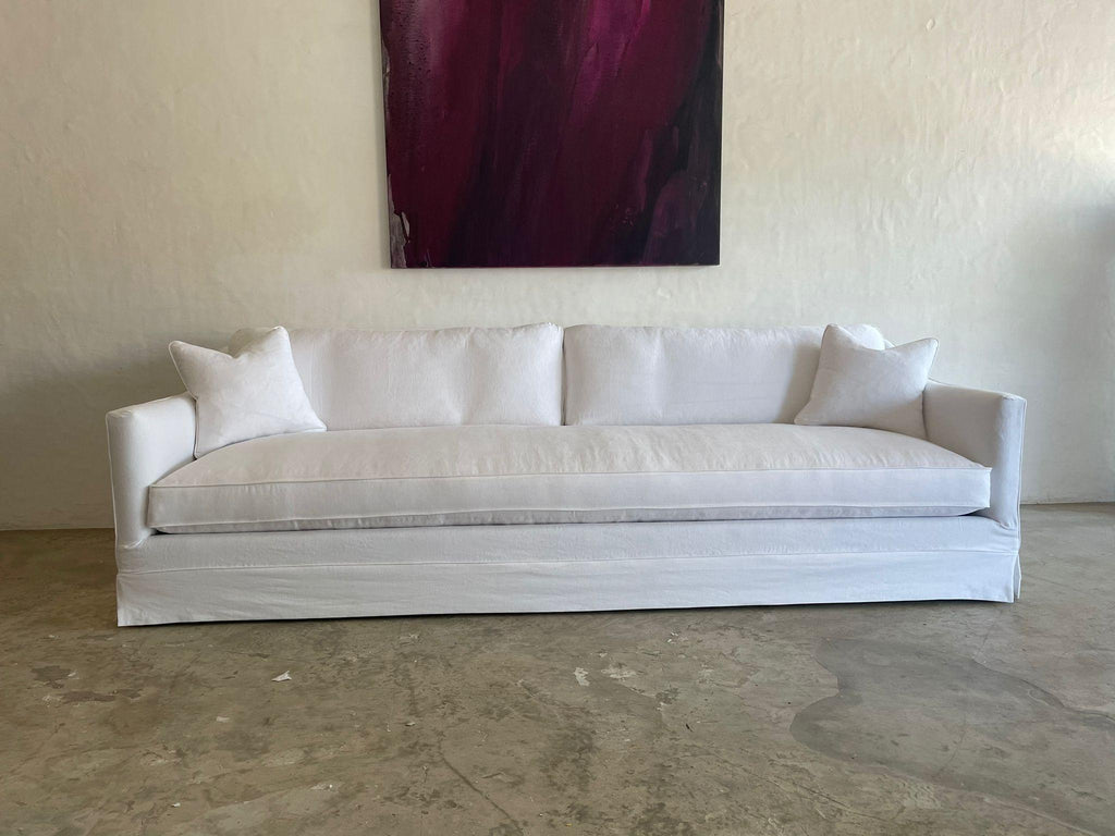 https://a.1stdibscdn.com/the-montauk-bespoke-handmade-belgian-linen-sofa-for-sale-picture-4/f_25473/f_293305621656418523329/7e1b4f12_1fd9_4e91_b152_d3559edbb4e3_master.JPG