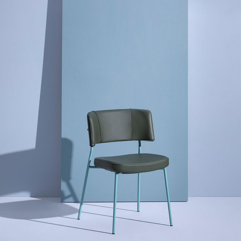 https://a.1stdibscdn.com/marlen-met-im-green-leather-turquoise-metal-chair-by-ep-studio-for-sale-picture-5/f_17062/f_468658521759225242333/7hz3bu1y1yna7tttsg70q6ma20l6_master.jpg