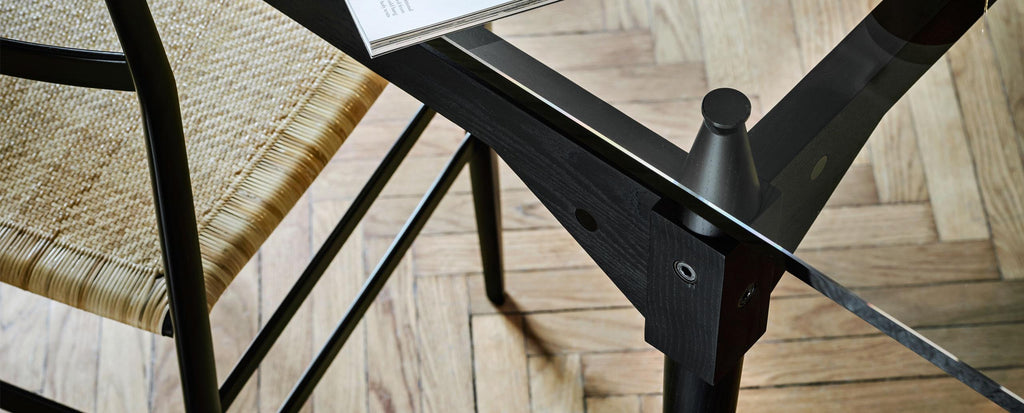 https://a.1stdibscdn.com/franco-albini-tl3-table-black-dyed-wood-and-glass-by-cassina-for-sale-picture-6/f_14272/f_330696221677762299525/839_tl3_6_master.jpg