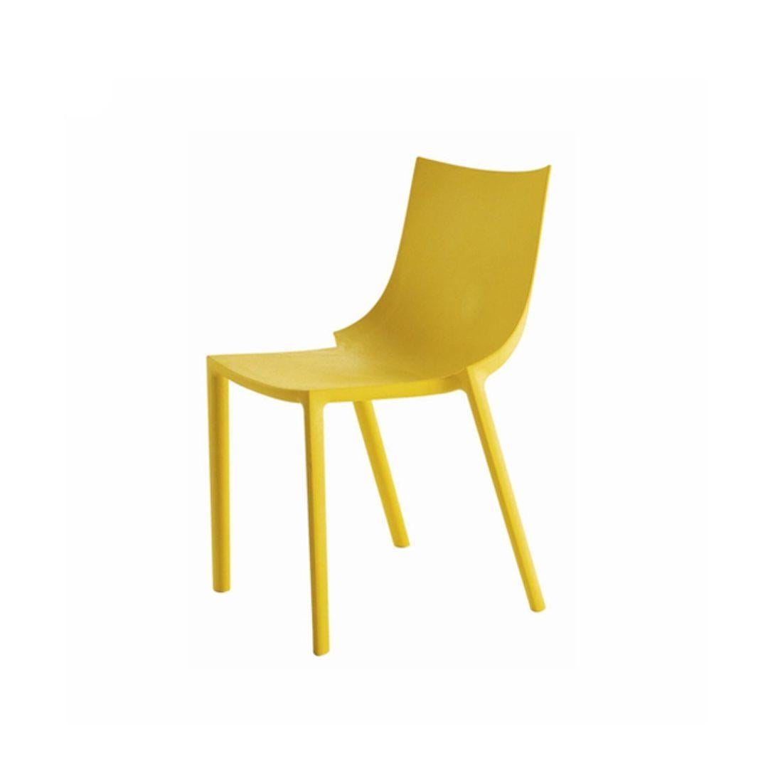 https://a.1stdibscdn.com/in-stock-bo-stackable-small-chair-polypropylene-mustard-yellow-by-driade-for-sale-picture-3/f_10794/f_409878521723095302308/83b9a5de6c4a4c0734bebb5e43b54deb_imageNormal_master.jpg