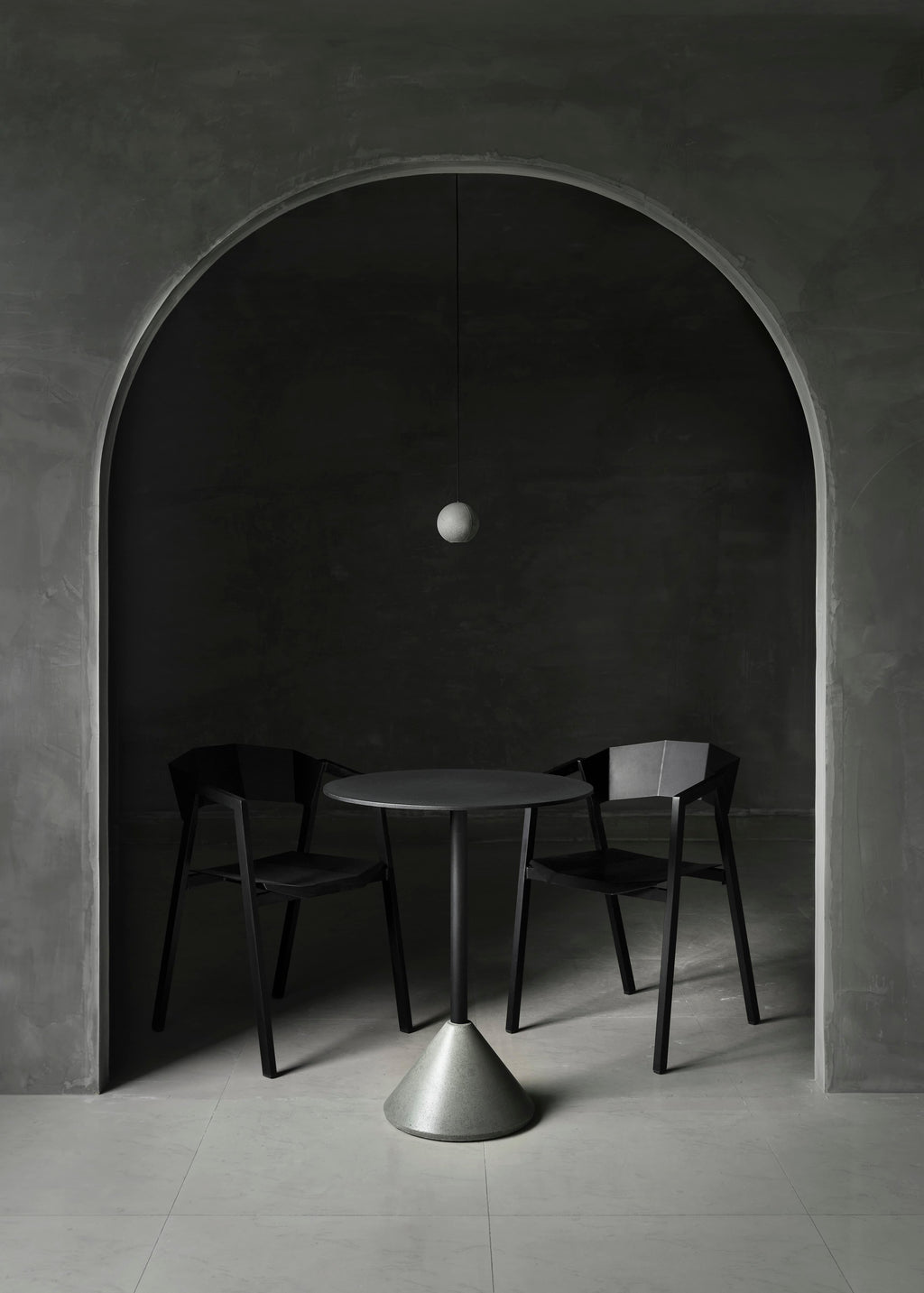 https://a.1stdibscdn.com/round-dining-table-ding-made-of-concrete-and-aluminum-white-for-sale-picture-2/f_31233/f_170324821574771309766/83dc18e1d9d7824fe32be7be9377faf3_master.jpg
