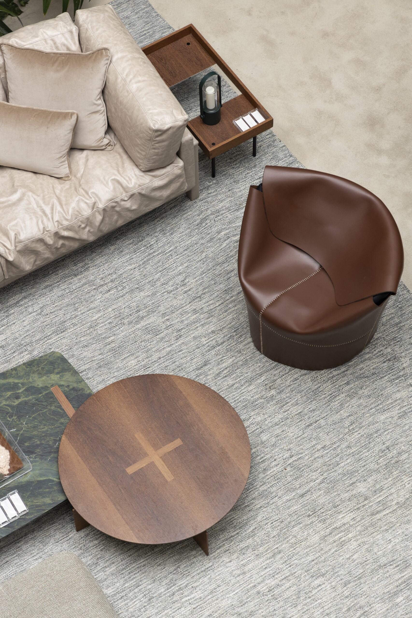 https://a.1stdibscdn.com/envelope-inspired-leather-armchair-by-ilse-lang-brazilian-craft-comfort-for-sale-picture-5/f_104502/f_451343521748637029805/84394e50_56aa_4b8e_bd91_1cfbea10be2a_master.jpg