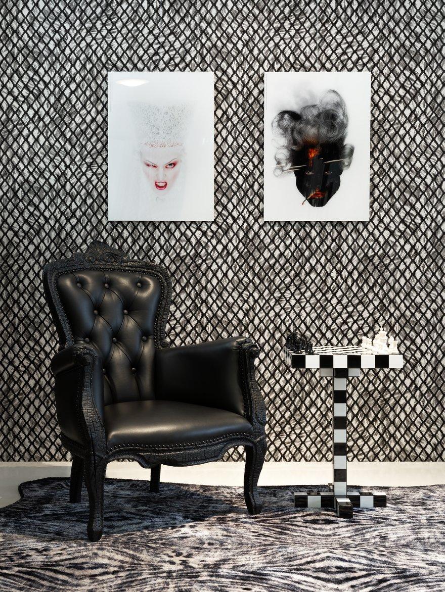 https://a.1stdibscdn.com/moooi-chess-table-in-lacquered-wood-with-steel-frame-mdf-by-front-for-sale-picture-13/22569652/f_268019321641540470924/8718282338033_13_master.jpg