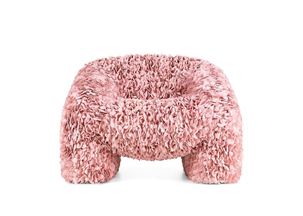 https://a.1stdibscdn.com/moooi-hortensia-armchair-in-petal-pink-upholstery-for-sale-picture-2/22569652/f_271106321643361529975/8718282359205_2_master.jpg