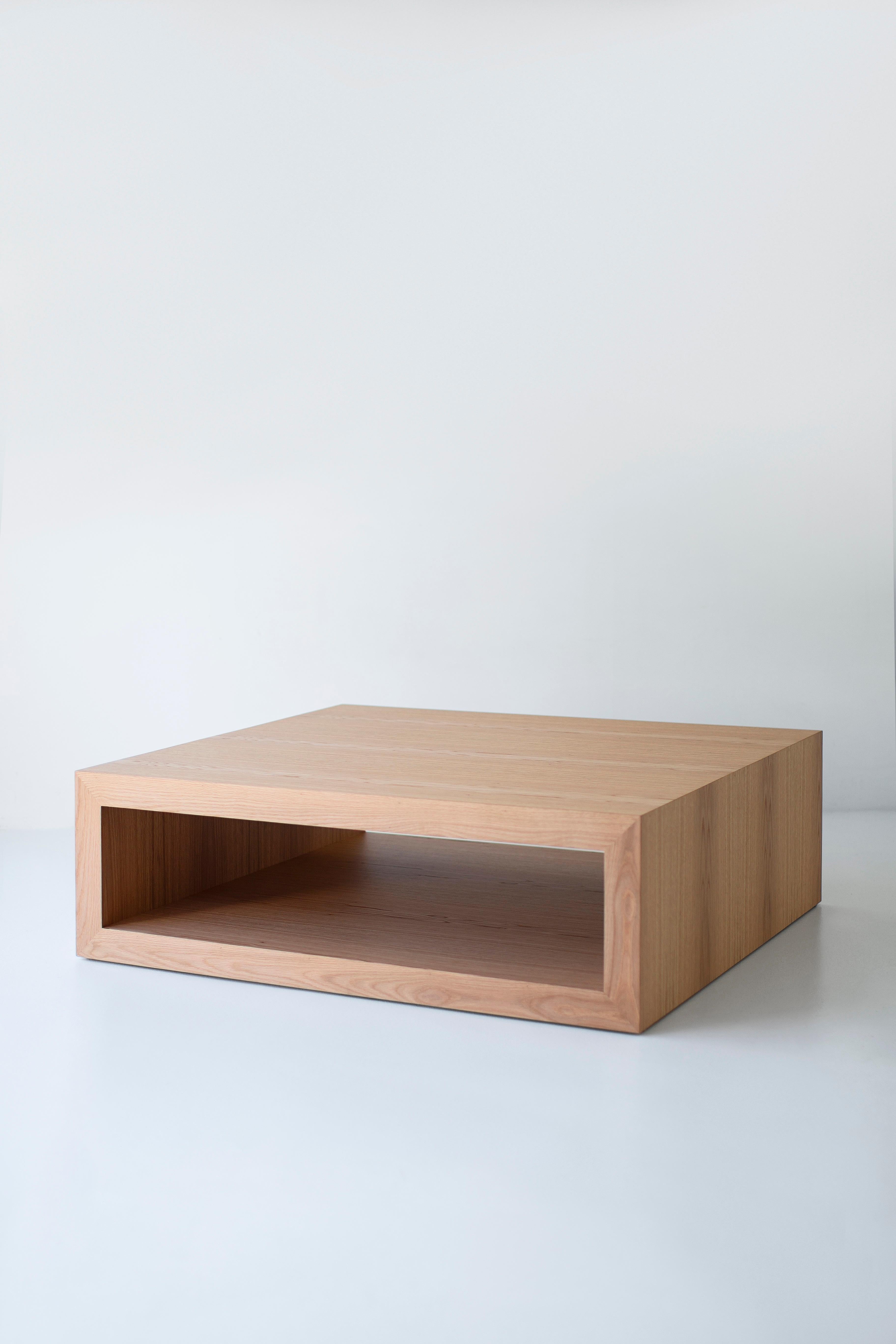 https://a.1stdibscdn.com/bertu-coffee-table-cove-oak-coffee-table-white-oak-for-sale-picture-3/f_9720/f_473775721762275521891/88292803_Oak_Coffee_Table_75657961_master.jpeg