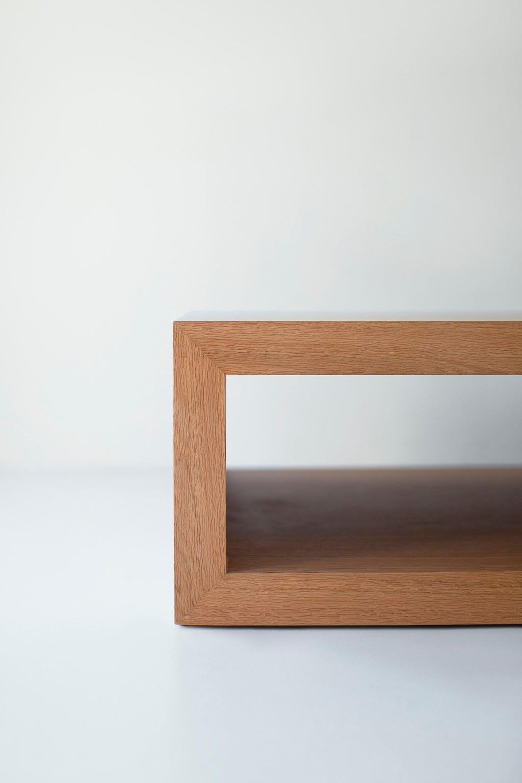 https://a.1stdibscdn.com/bertu-coffee-table-cove-oak-coffee-table-white-oak-for-sale-picture-5/f_9720/f_473775721762275521939/88292803_Oak_Coffee_Table_75657967_master.jpeg