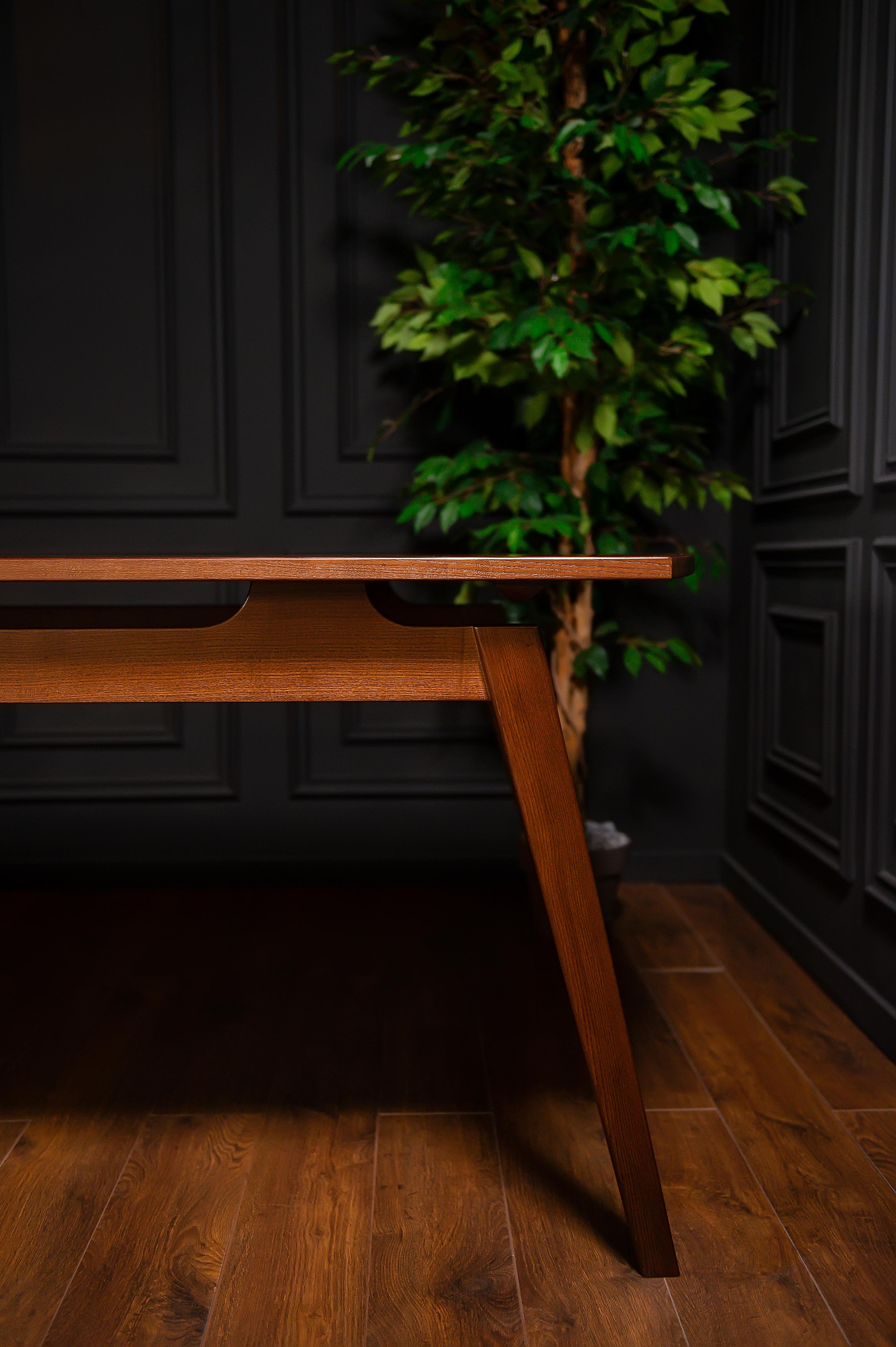 https://a.1stdibscdn.com/acline-brown-solid-wood-dining-table-for-sale-picture-20/f_82682/f_423619421731955979571/88_master.jpg