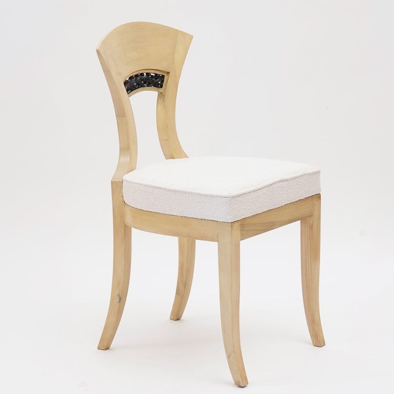 https://a.1stdibscdn.com/eclectica-set-of-8-white-biedermeier-dining-chairs-each-in-different-style-for-sale-picture-9/f_25683/f_461406221754336575895/8_ADX02866_master.jpeg?width=768
