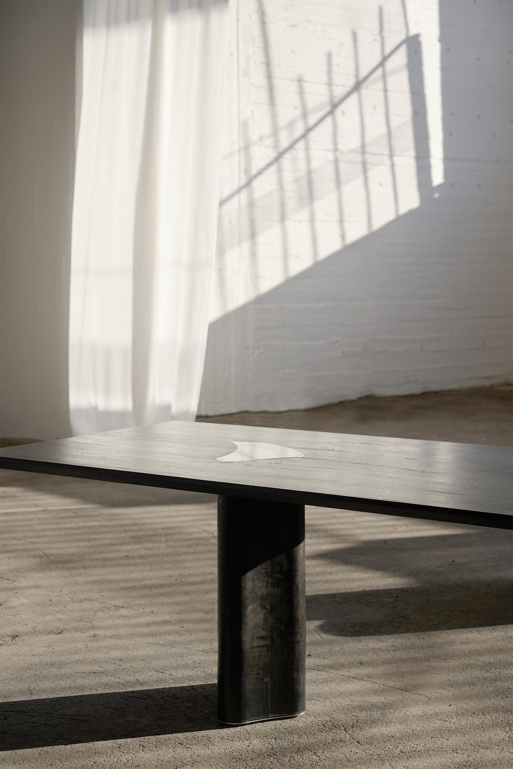 https://a.1stdibscdn.com/contemporary-fragment-dining-table-with-patinated-leather-by-jumandie-seys-for-sale-picture-2/f_70152/f_405967521720787183558/8_master.jpg