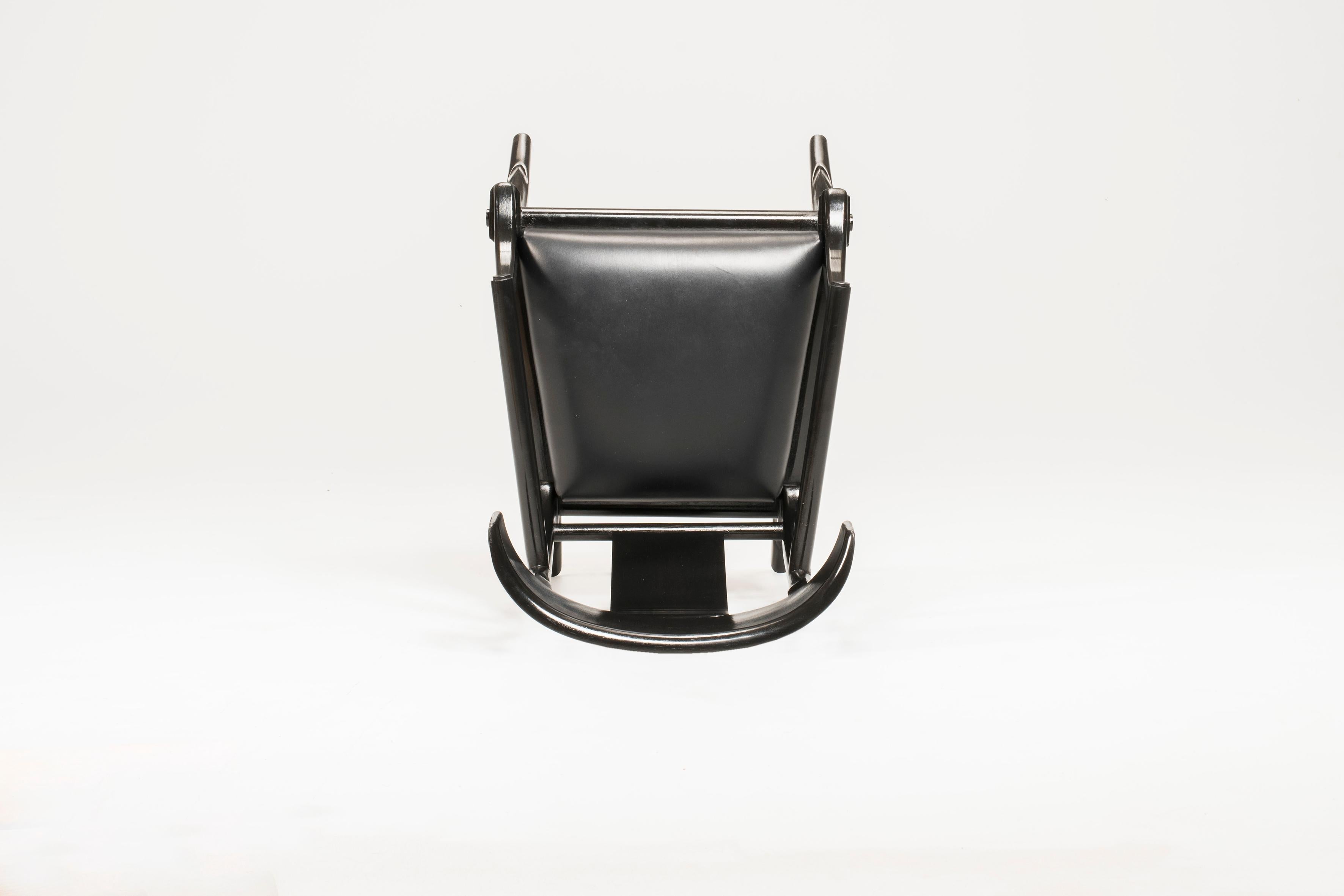https://a.1stdibscdn.com/klismos-black-leather-wood-saber-legs-armchairs-customizable-set-of-12-for-sale-picture-8/22569652/f_262566821637749217620/8_master.JPG