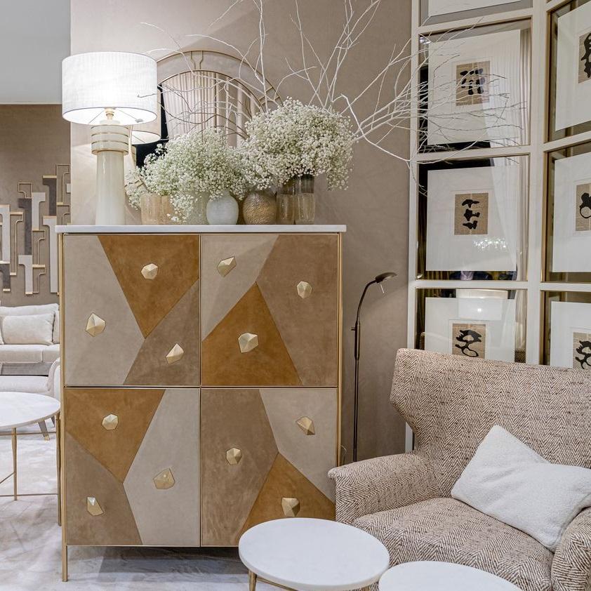 https://a.1stdibscdn.com/collectible-design-limed-oak-cabinet-with-a-marble-top-brass-frame-for-sale-picture-5/f_27693/f_463602421755803359854/8aa2f6da87af40b90c16a5744e70cf20_master.jpg