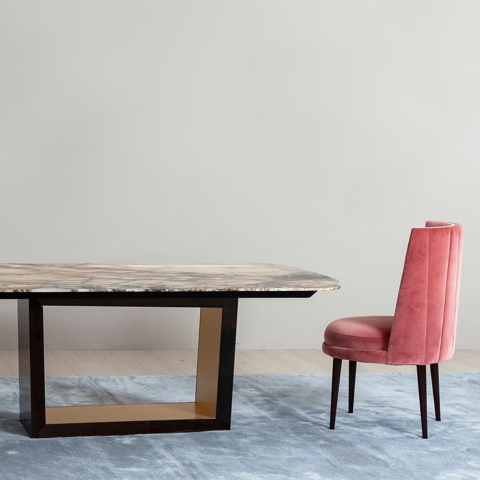 https://a.1stdibscdn.com/de-castro-chair-beech-dark-brown-stain-ruby-pink-cotton-velvet-ebony-for-sale-picture-9/f_53532/f_226935121614277865986/909718_8_master.jpg