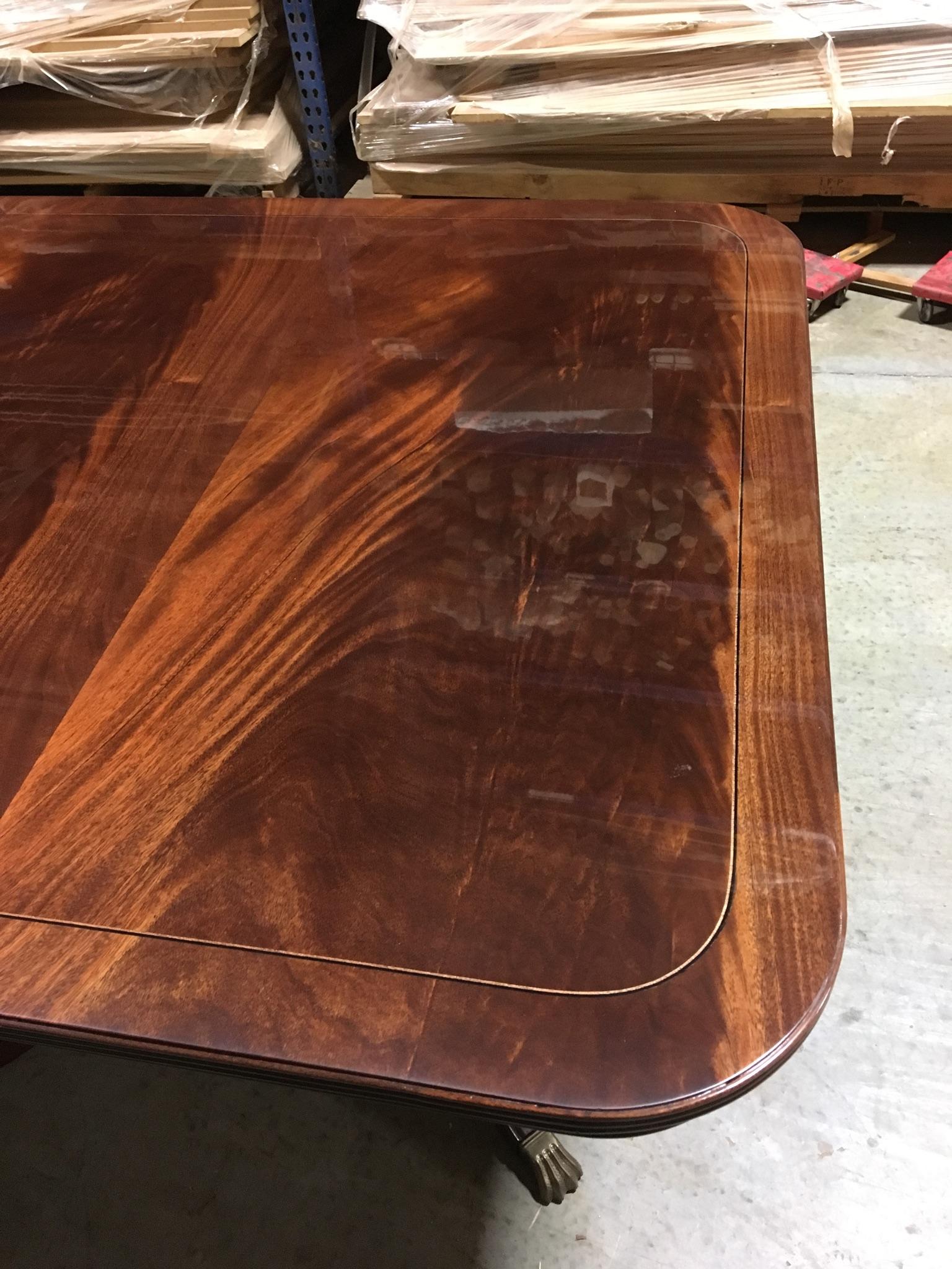 https://a.1stdibscdn.com/large-24-ft-custom-mahogany-georgian-style-dining-table-by-leighton-hall-for-sale-picture-3/f_44162/f_135312021549038981459/92426664_7104_4819_8FDC_AAC2E4D77B7A_master.jpeg
