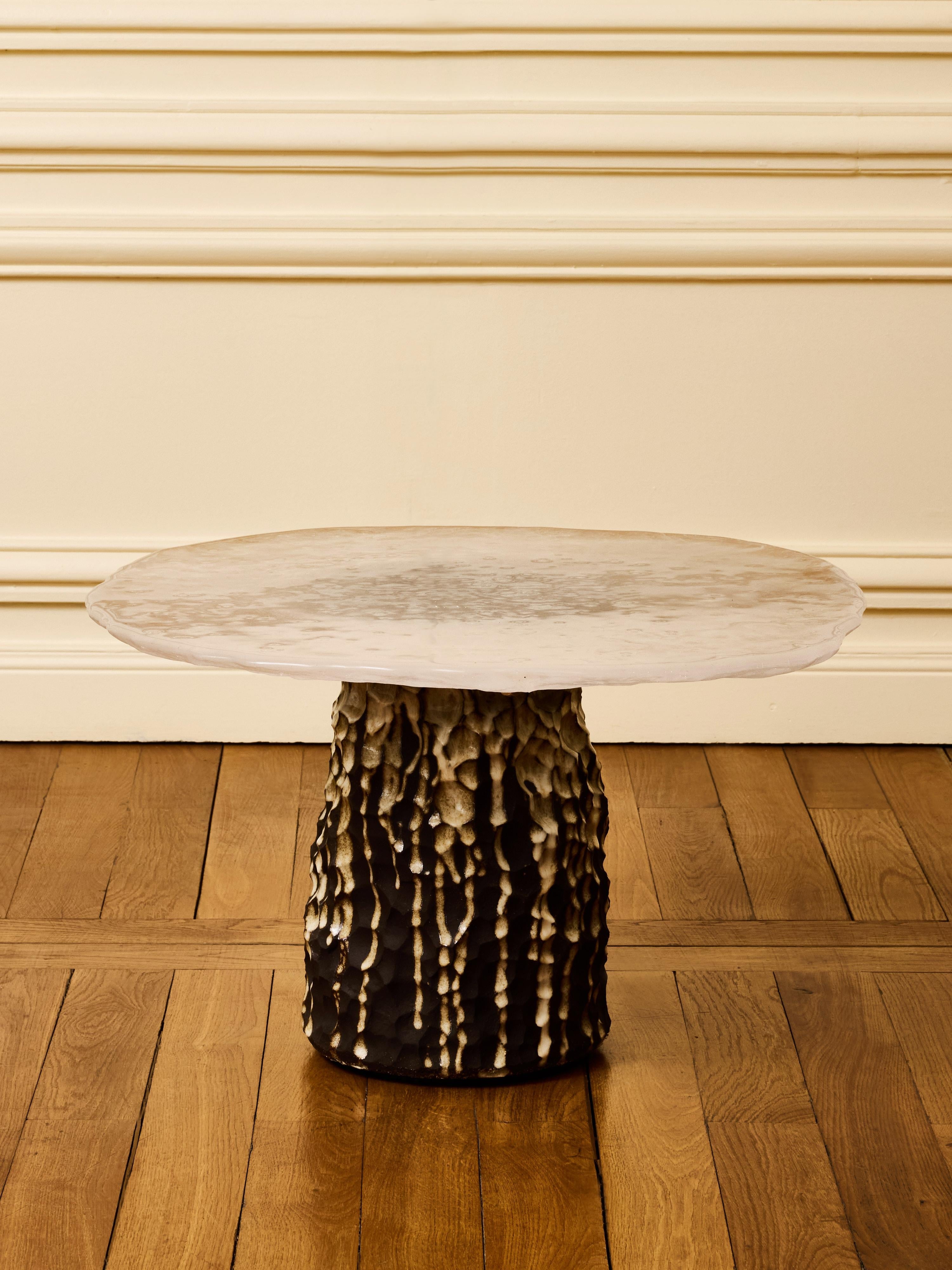 https://a.1stdibscdn.com/ceramic-and-glass-table-by-s-leo-for-galerie-glustin-for-sale-picture-3/f_9680/f_487237021770643080417/9311K0041_307_master.jpg
