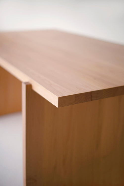 https://a.1stdibscdn.com/bertu-table-rockefeller-modern-wood-dining-table-clear-alder-for-sale-picture-2/f_9720/f_440021321742308441427/95458677_Modern_Wood_Dining_Table_67486832_master.jpg