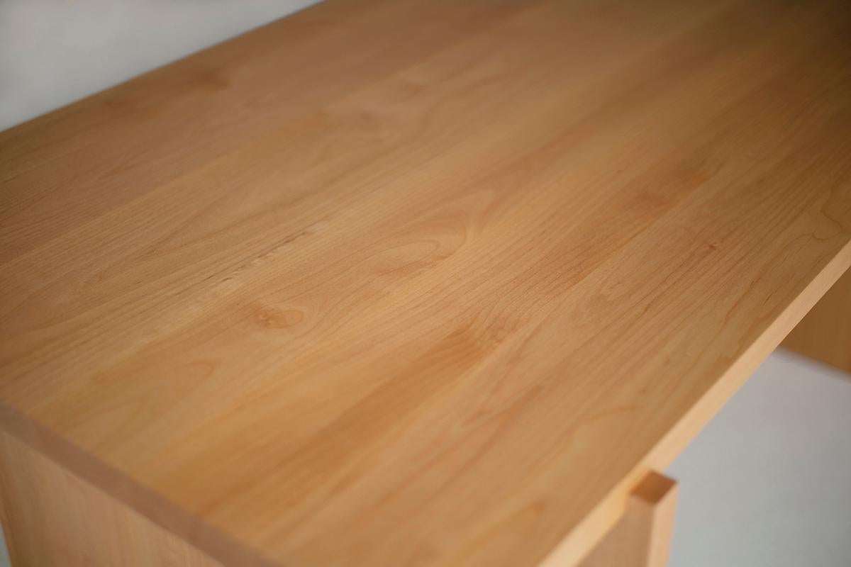 https://a.1stdibscdn.com/bertu-table-rockefeller-modern-wood-dining-table-clear-alder-for-sale-picture-9/f_9720/f_440021321742308441873/95458677_Modern_Wood_Dining_Table_67486890_master.jpg