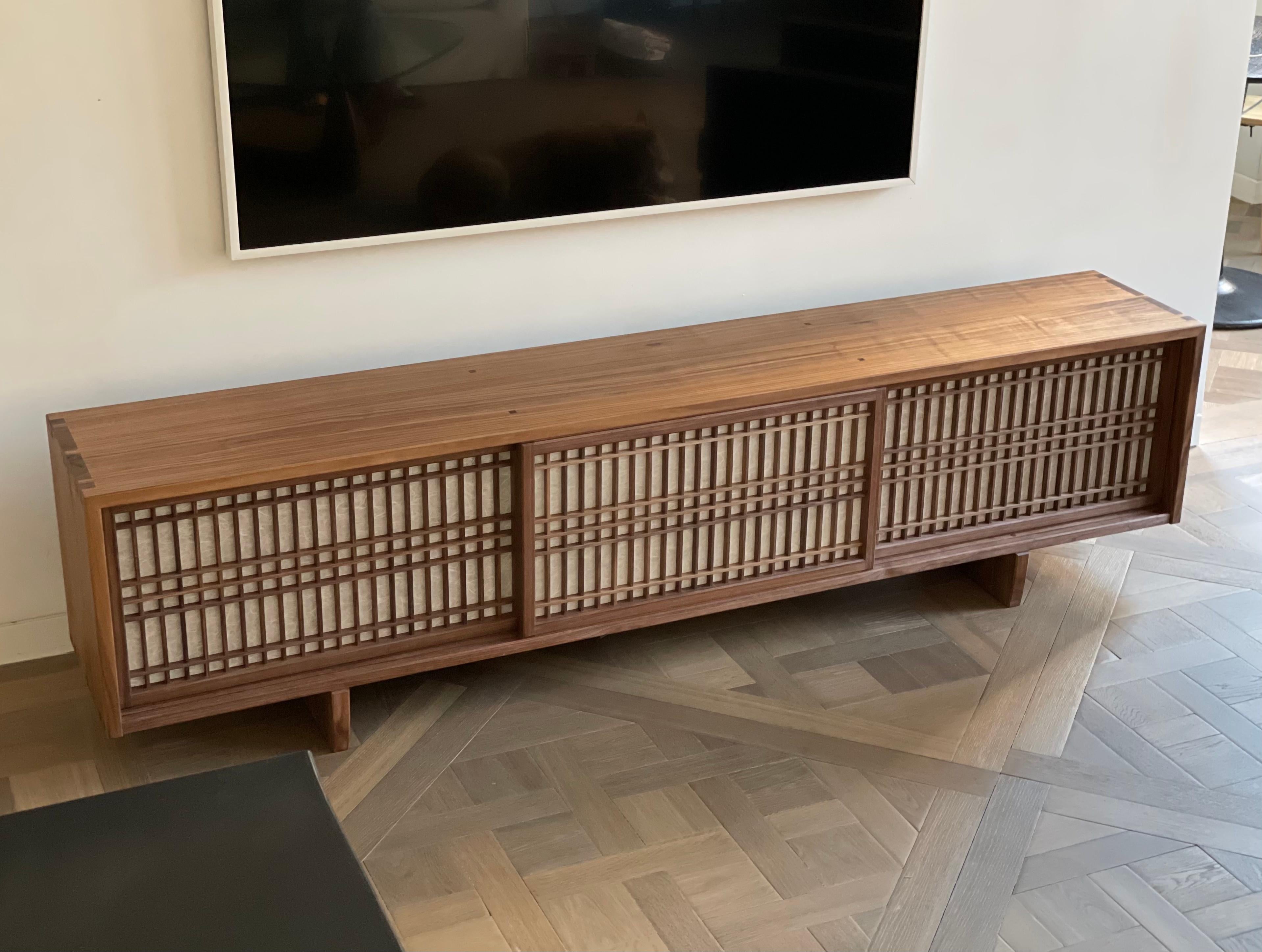 https://a.1stdibscdn.com/walnut-media-console-room-divider-with-sliding-shoji-doors-for-sale-picture-8/f_45782/f_227077621614352131929/97DEF450_8024_4E48_B6C7_A7EE4C27BE76_master.jpeg