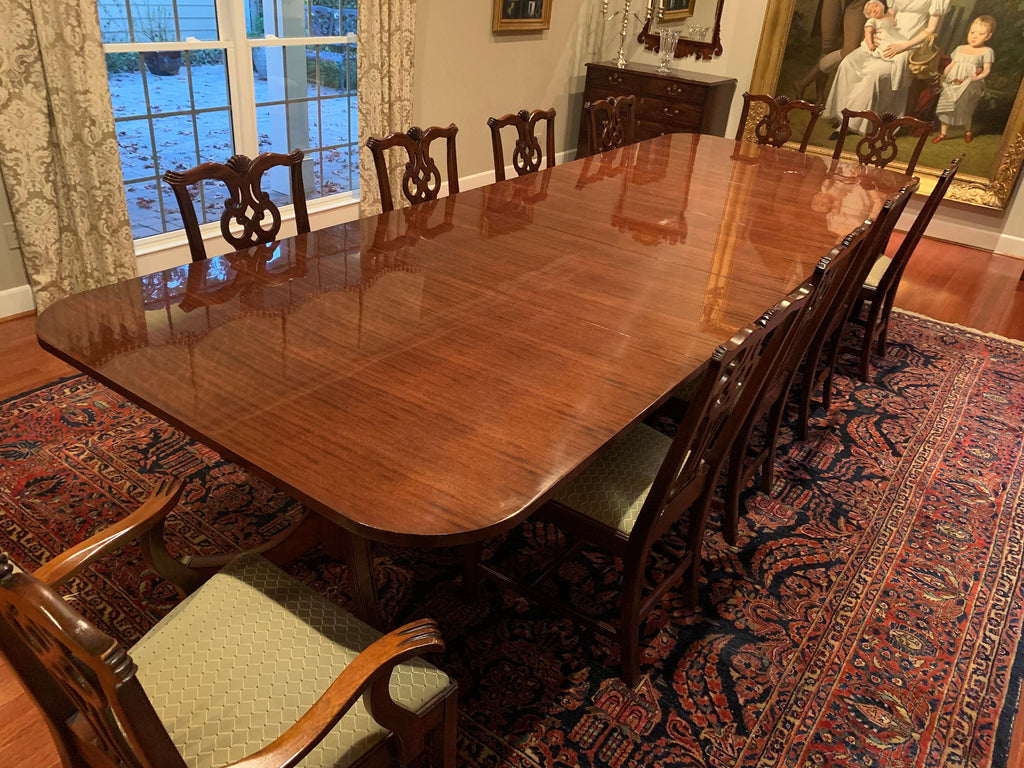 https://a.1stdibscdn.com/custom-ribbon-mahogany-georgian-style-dining-table-by-leighton-hall-for-sale-picture-11/f_44162/f_171923811576074113589/983A6803_31CC_4A69_8679_A040713B3BFC_master.jpeg