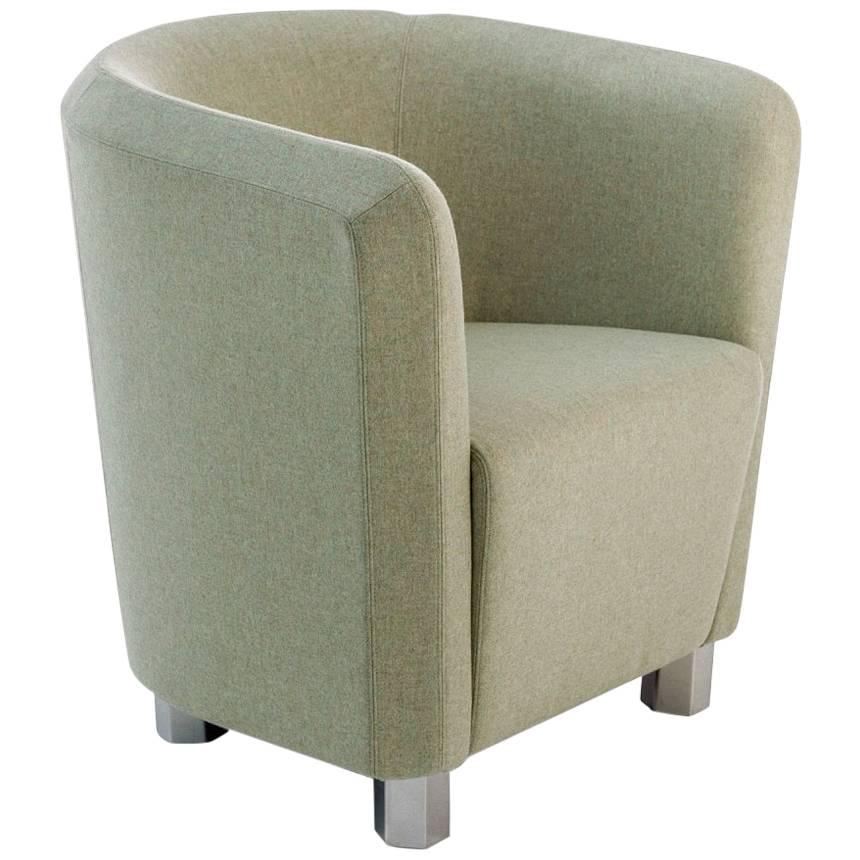 https://a.1stdibscdn.com/deco-futura-small-armchair-with-steel-frame-and-fiber-by-moroso-for-diesel-for-sale/1121189/f_98829611519043659804/9882961_master.jpg