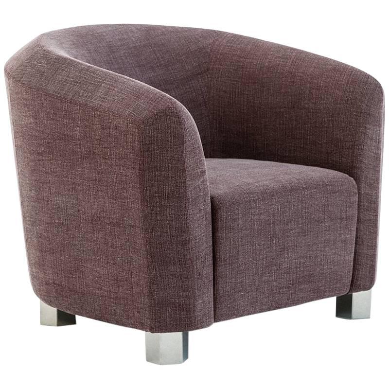 https://a.1stdibscdn.com/deco-futura-armchair-with-steel-frame-and-fiber-by-moroso-for-diesel-for-sale/1121189/f_98834011519043673103/9883401_master.jpg