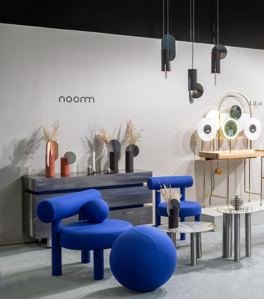 https://a.1stdibscdn.com/modern-low-chair-armchair-gropius-cs1-by-noom-for-sale-picture-3/f_42321/f_178148621580751992191/9D0A376312_master.jpg