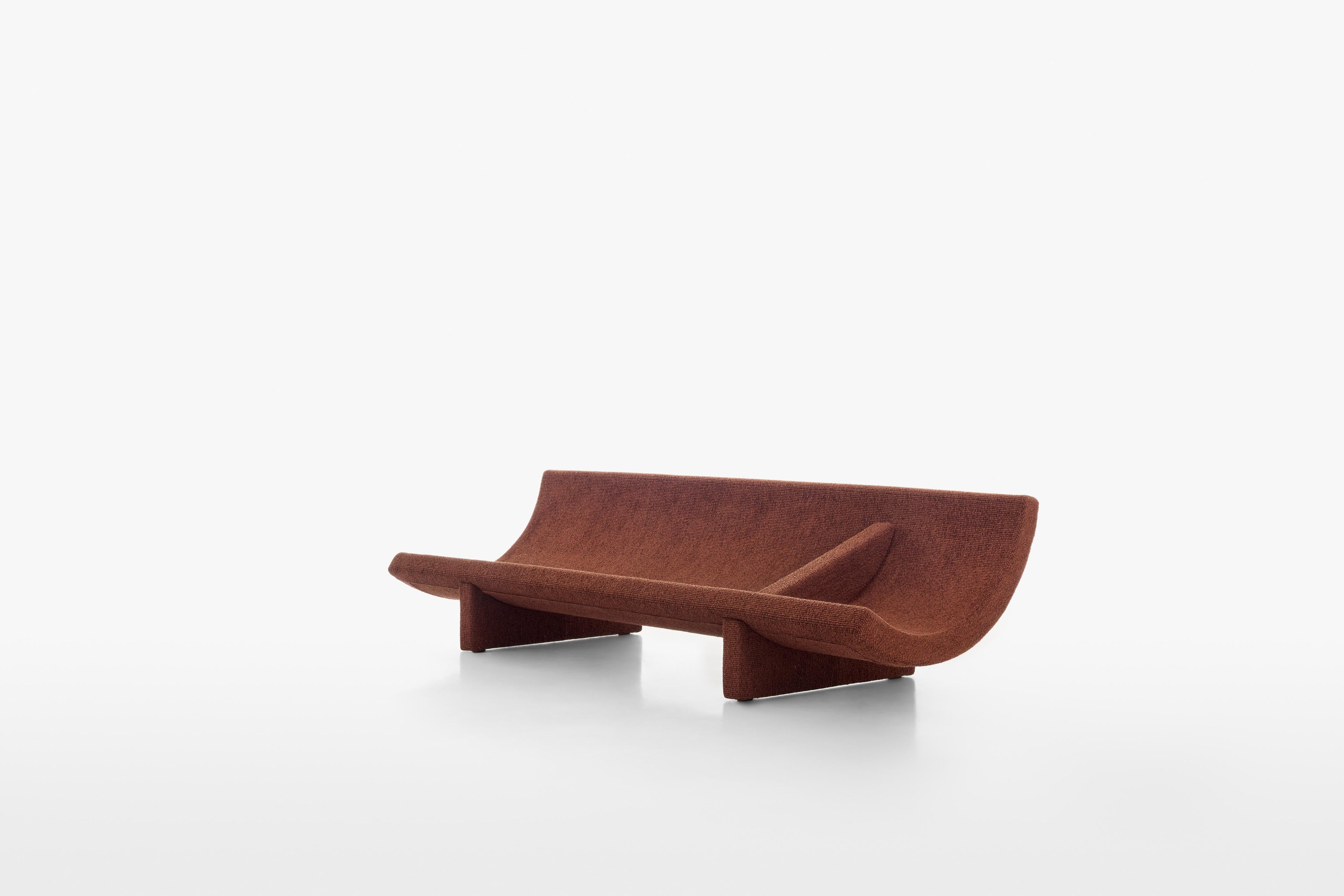 https://a.1stdibscdn.com/customizable-acerbis-trench-sofa-by-philippe-malouin-for-sale-picture-14/f_44652/f_450112021747160093128/9_Acerbis_Trench_PhilippeMalouin_LorenzoCappelliniBaio_master.jpg