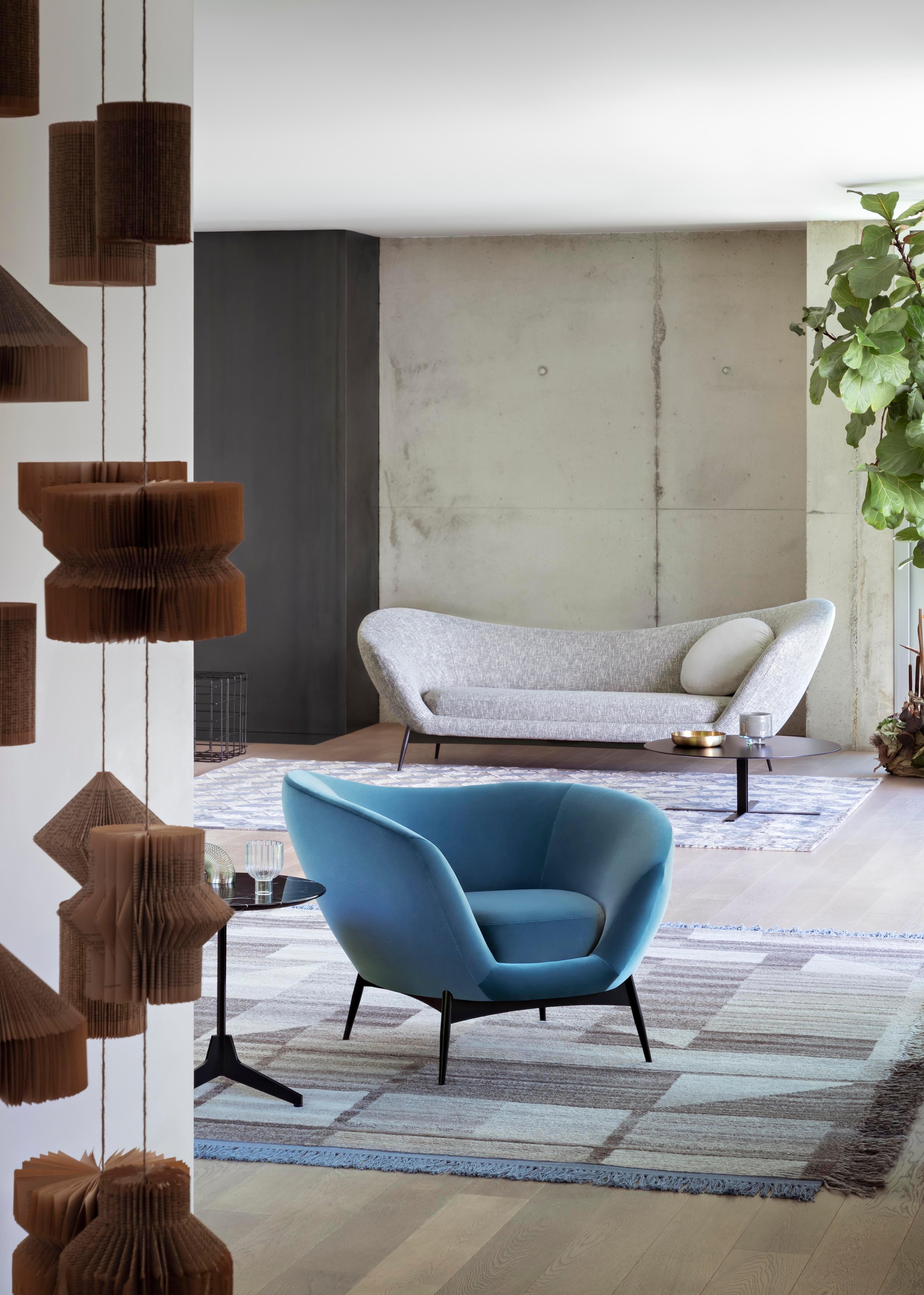 https://a.1stdibscdn.com/oltremare-armchair-in-extra-grey-upholstery-matt-black-legs-by-antonio-marras-for-sale-picture-4/22569652/f_265554721639636582130/9_SABA_Oltremare_BeppeBrancato_2__master.jpg