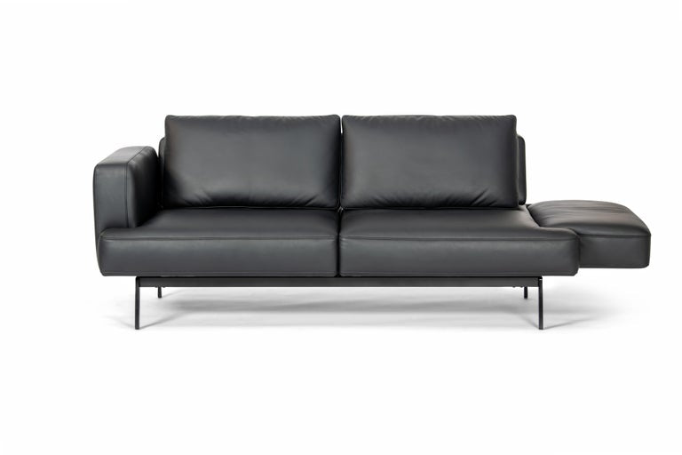 https://a.1stdibscdn.com/de-sede-ds-747-23-multifunctional-sofa-in-black-leather-seat-and-back-upholstery-for-sale-picture-9/22569652/f_324478421674816922640/9_master.jpg?width=768