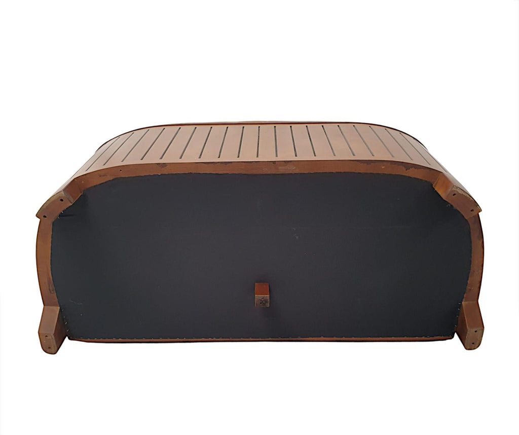 https://a.1stdibscdn.com/a-stunning-three-seater-sofa-in-the-aviator-style-for-sale-picture-11/f_58362/f_320212921672696751542/A2842j_master.jpg