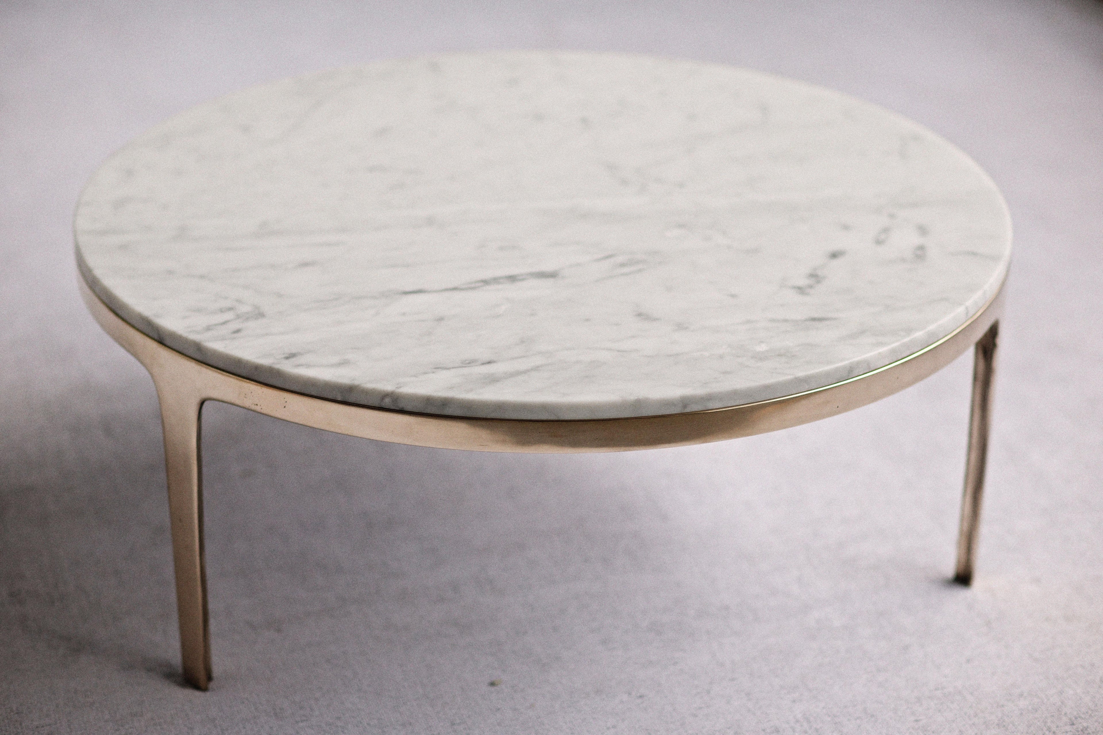 https://a.1stdibscdn.com/barbera-bronze-round-coffeetable-modern-solid-bronze-base-with-stone-top-for-sale-picture-2/f_45601/f_151188111560727582914/A38Q0869_master.jpeg