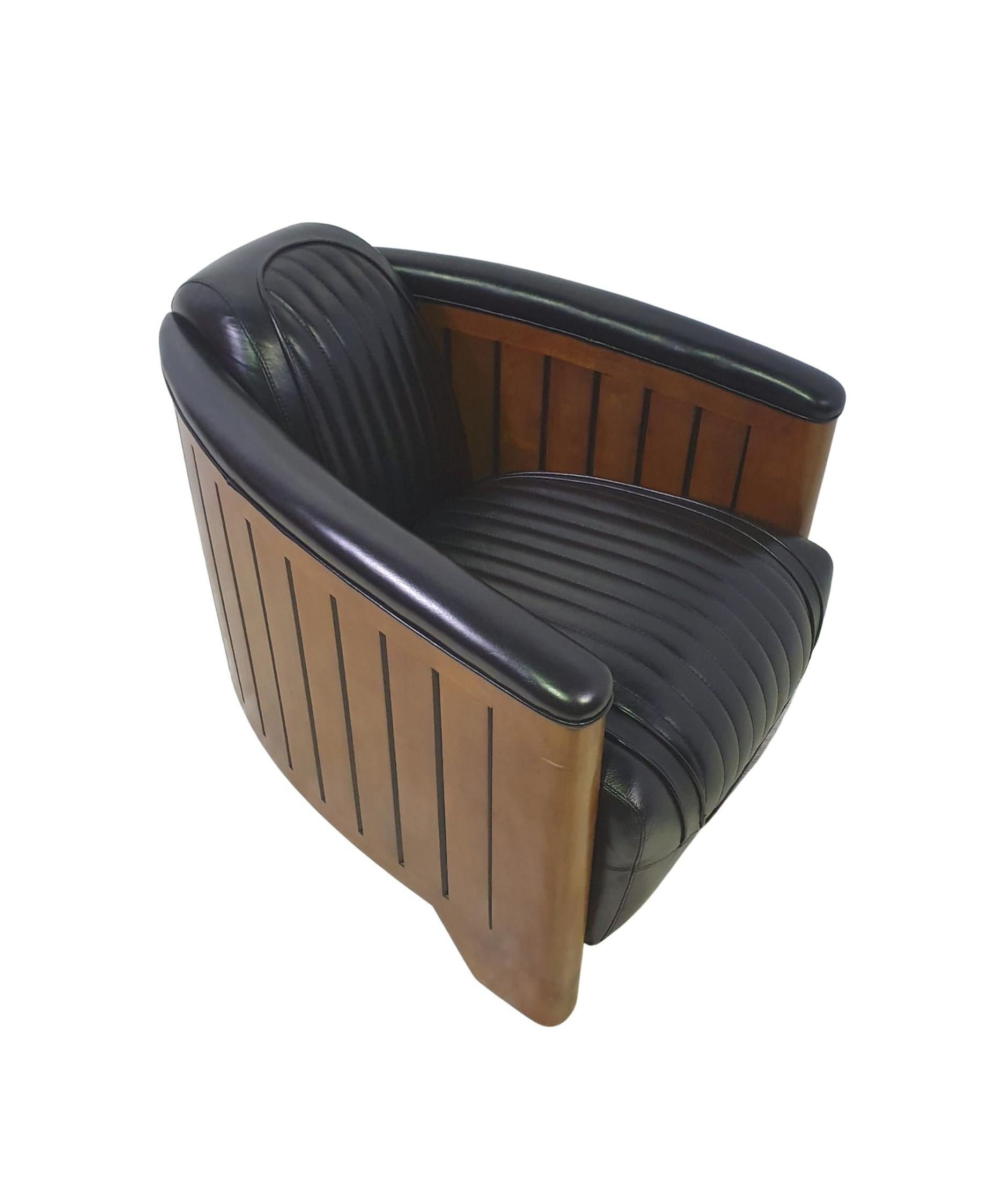 https://a.1stdibscdn.com/a-fabulous-club-armchair-in-the-art-deco-style-for-sale-picture-4/f_58362/f_442899721743258102297/A3917c_master.jpg